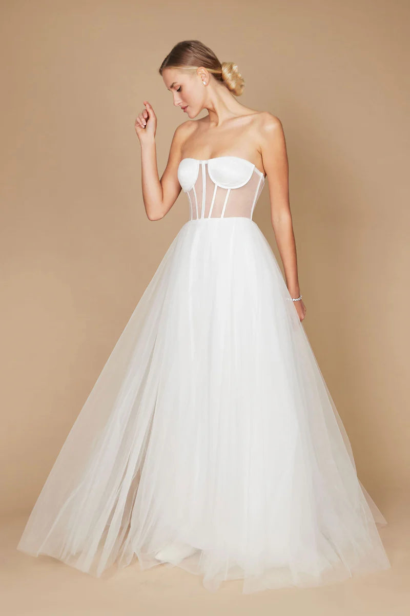 Vestido de gala/novia formal línea A de tul sin tirantes con corsé y espalda con cordones