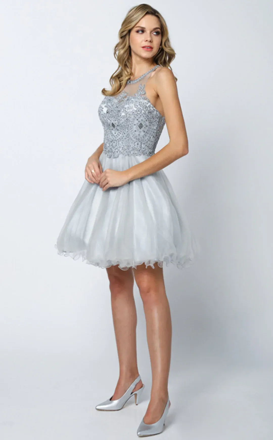 Stunning A-Line Halter Sleeveless Tulle Short Beaded Homecoming Dress