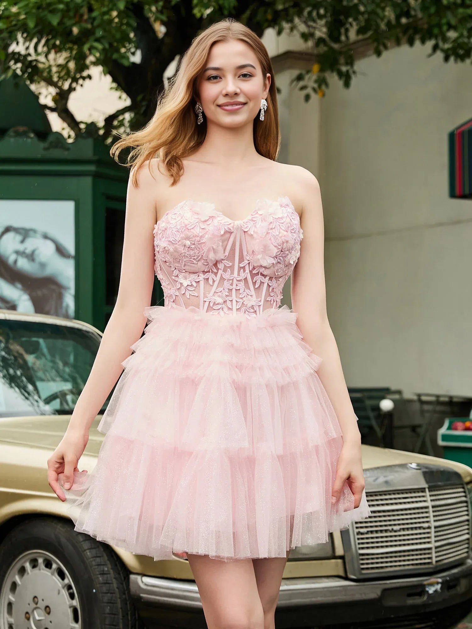 Stunning A-line Sweetheart Strapless Tulle Short Tiered Corset Homecoming Dress