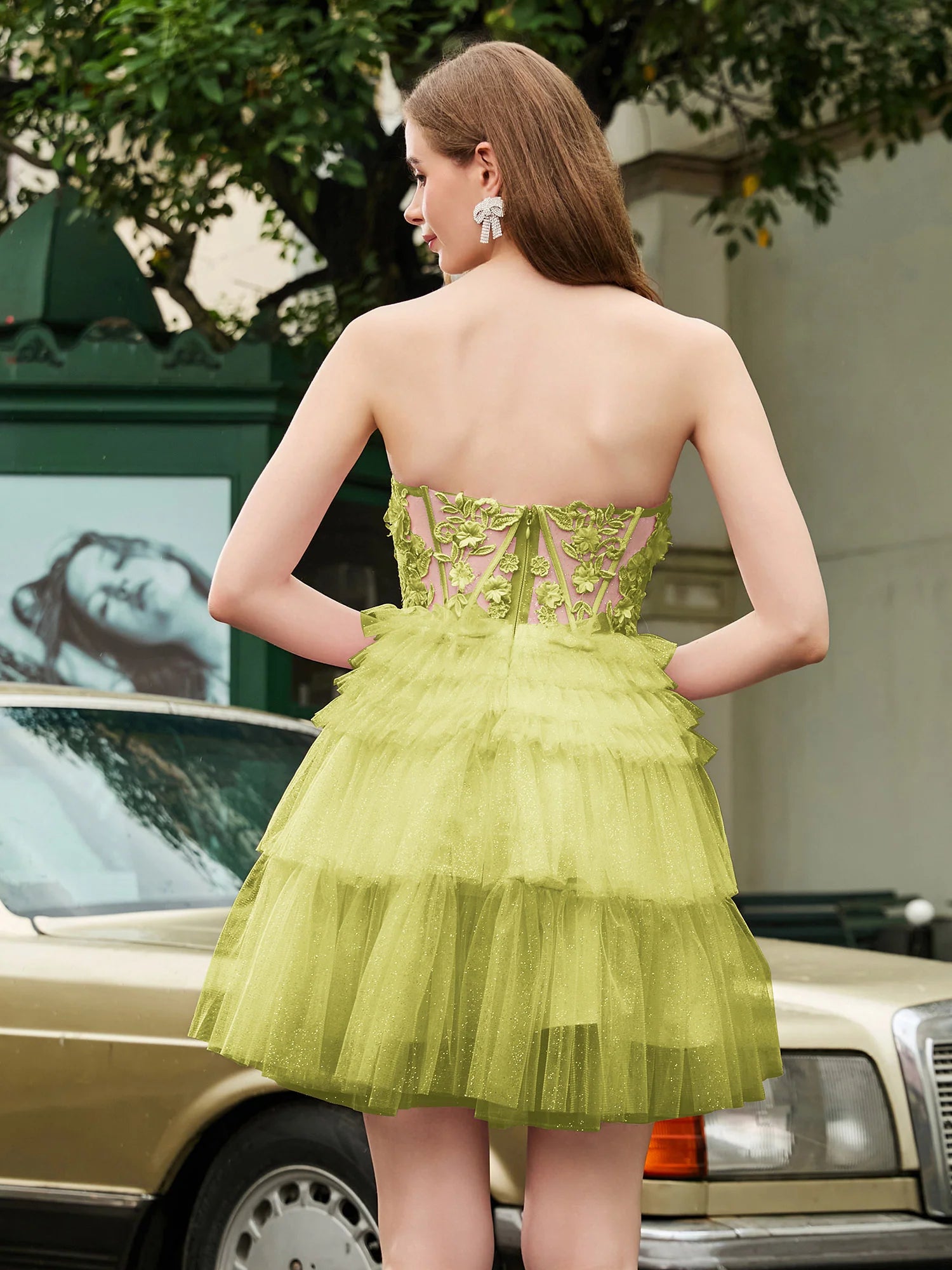 Stunning A-line Sweetheart Strapless Tulle Short Tiered Corset Homecoming Dress