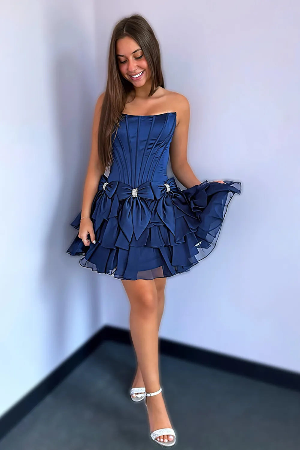 Stunning Cute A-line Sweetheart Sleeveless Satin Homecoming Dress Mini Rhinestone Bow Cocktail Dress