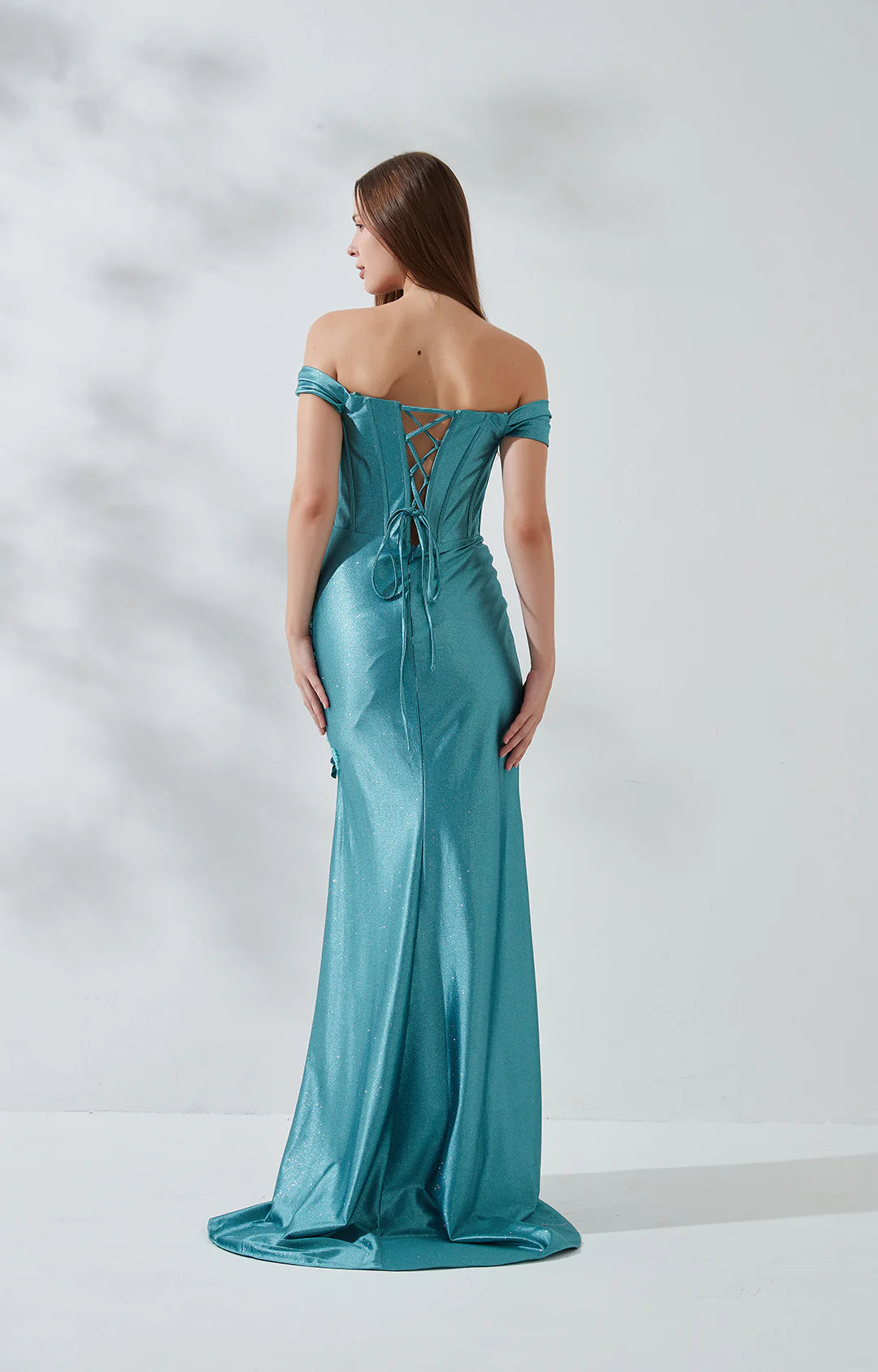 Stunning Mermaid Off-shoulder Short-sleeve Glitter Floor-length Floral Slit Lace-up Evening Gown