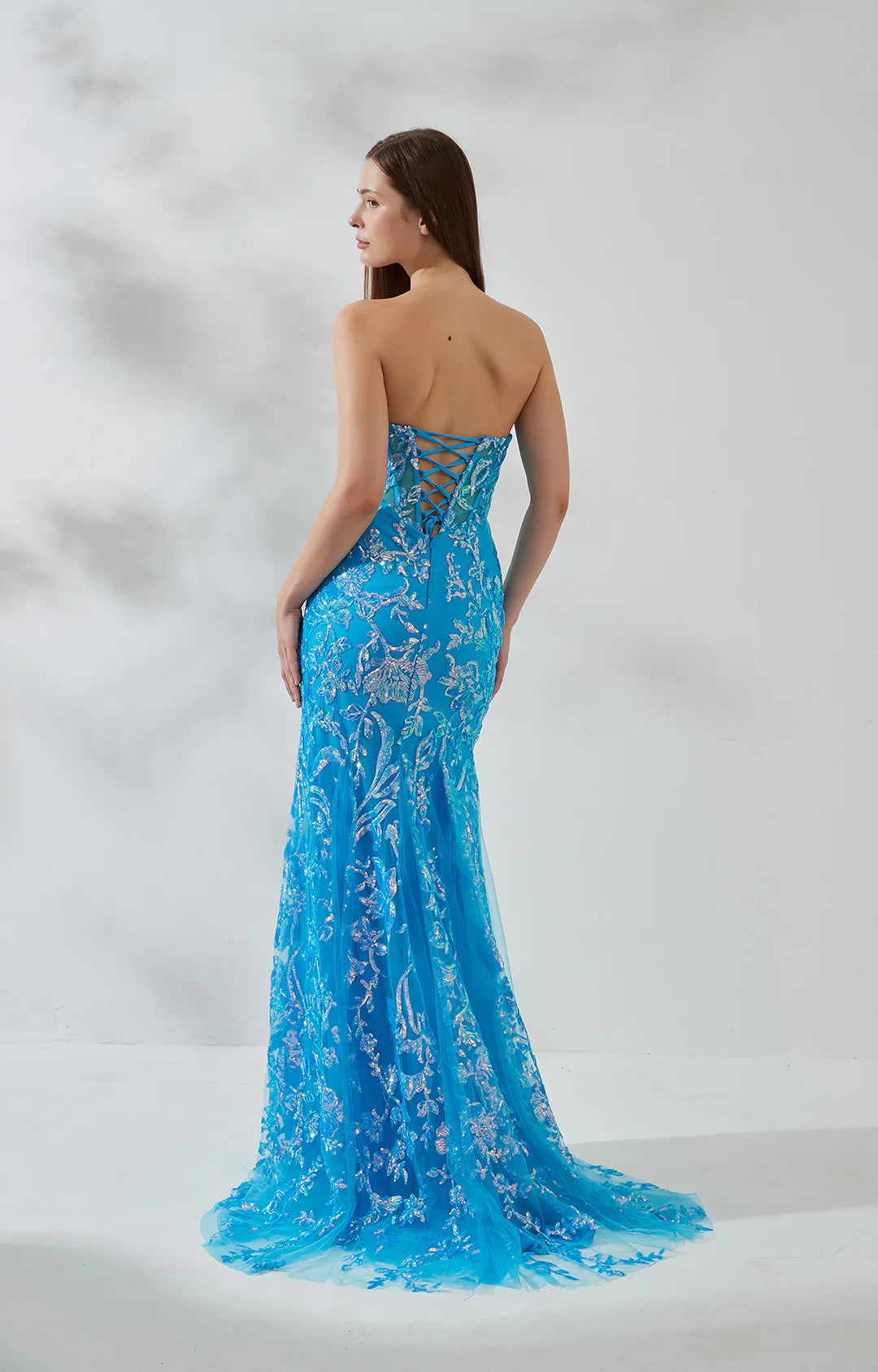 Stunning Mermaid Strapless Sleeveless Tulle Floor-Length LaceUp Prom Dress