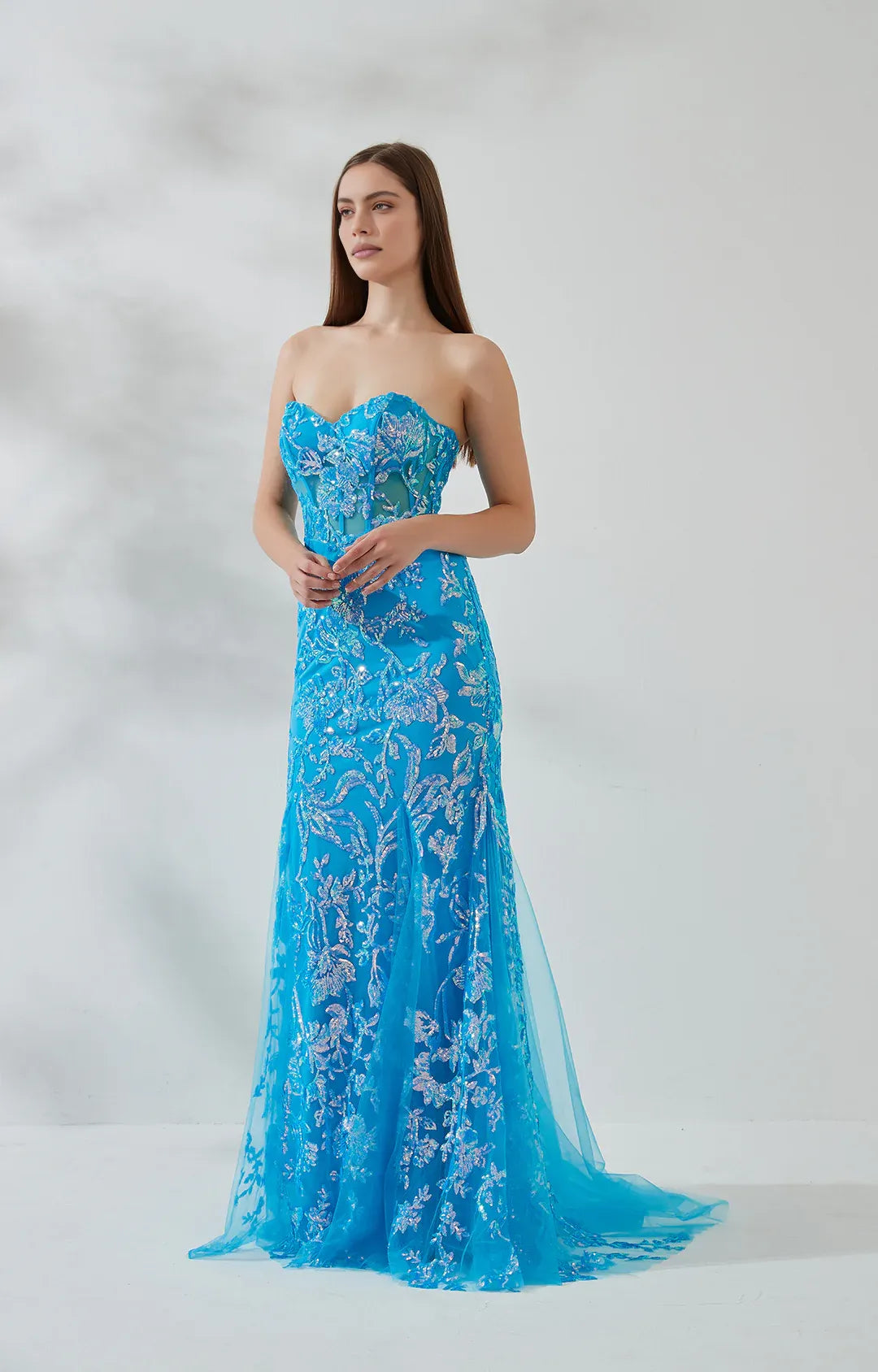 Stunning Mermaid Strapless Sleeveless Tulle Floor-Length LaceUp Prom Dress
