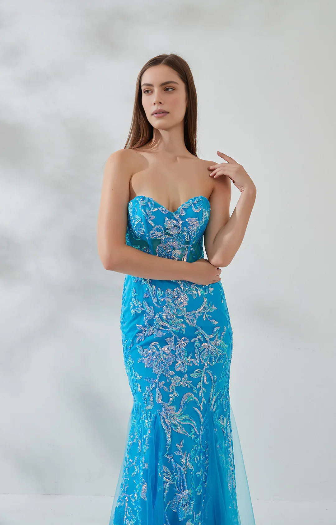 Stunning Mermaid Strapless Sleeveless Tulle Floor-Length LaceUp Prom Dress