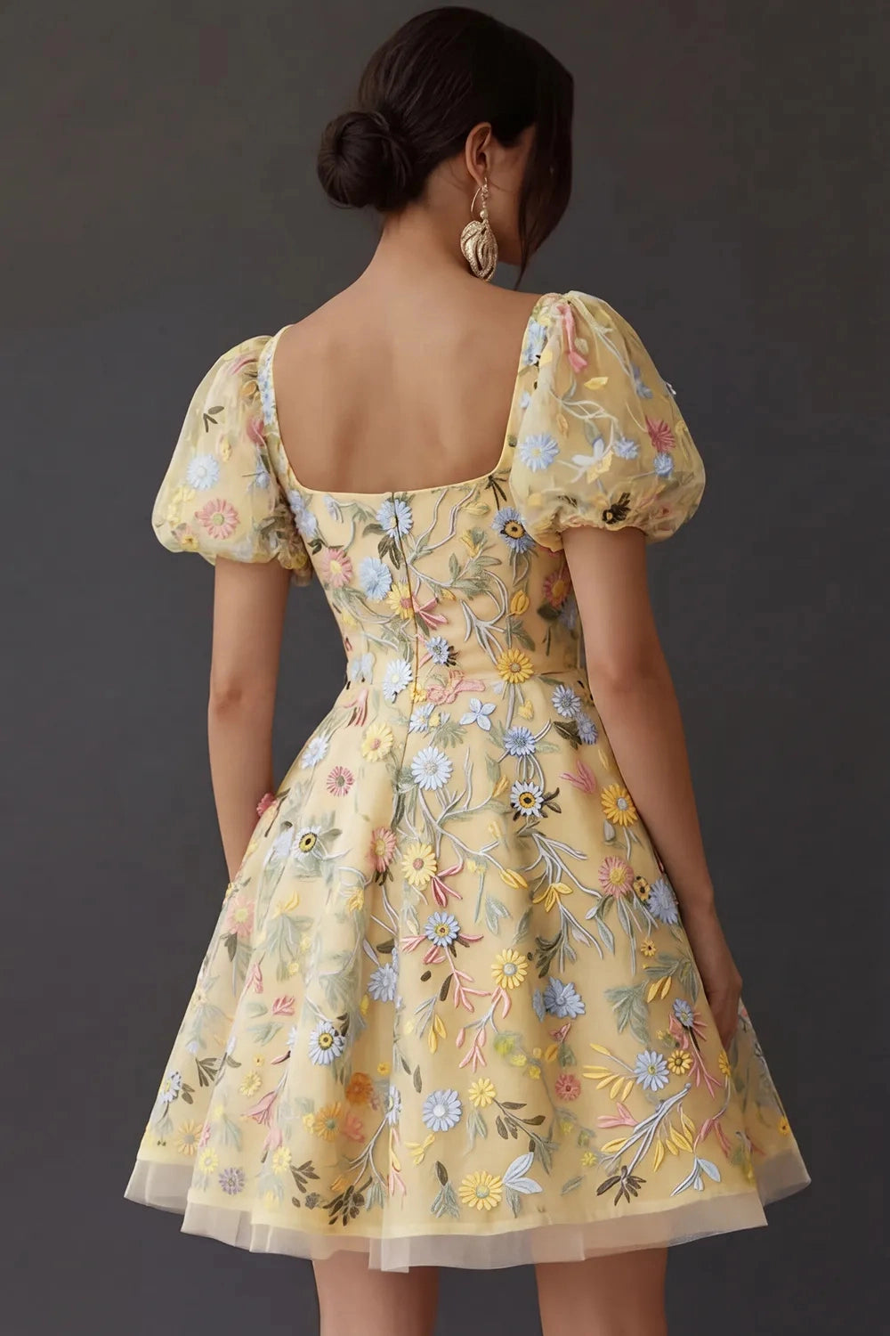 Sweet A‑Line Square‑Neck Puffed‑Sleeve Square‑Back Short Homecoming Dress