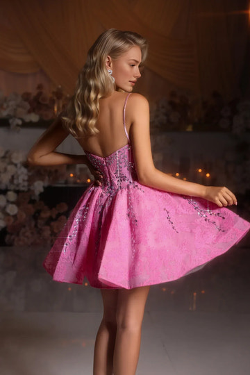 Glamorous A-line Sweetheart Lace Short Rhinestone Homecoming Dress