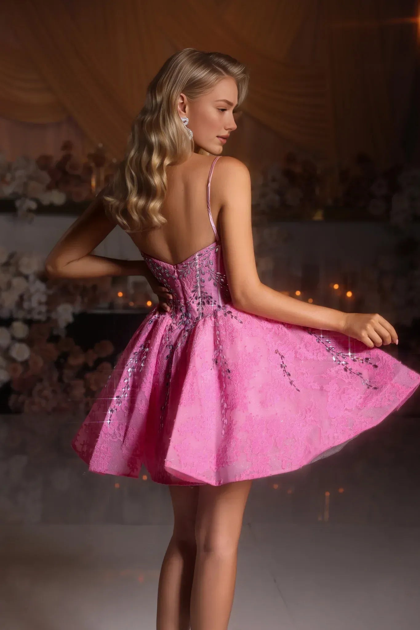 Glamorous A-line Sweetheart Lace Short Rhinestone Homecoming Dress