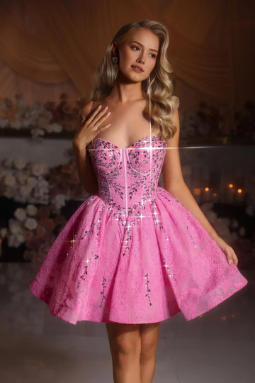 Glamorous A-line Sweetheart Lace Short Rhinestone Homecoming Dress