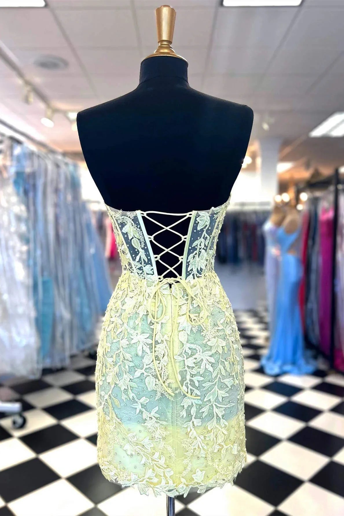 Sweetheart Neck Strapless Lace Short Corset Lace Up Homecoming Dress