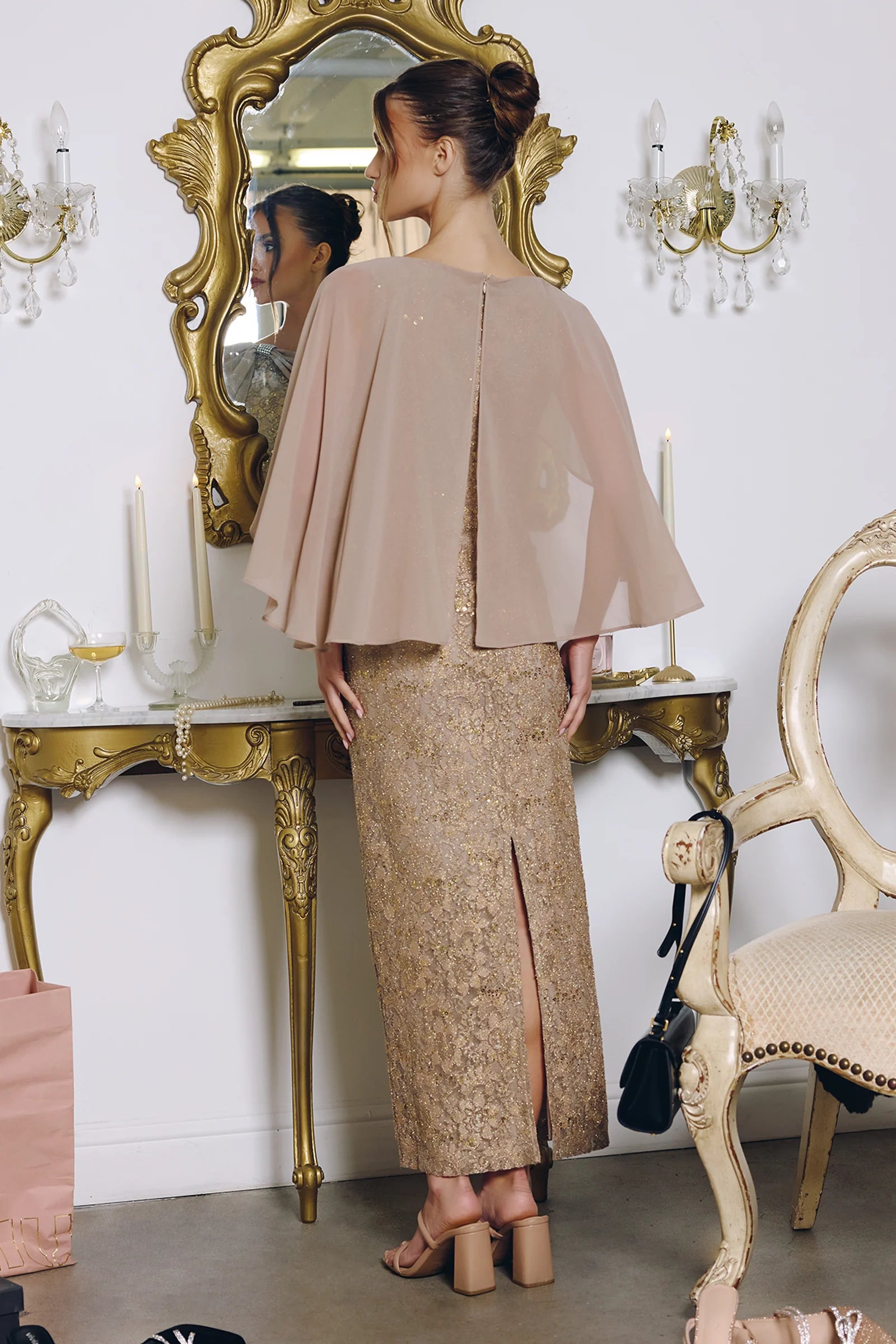 Elegant Fitted Boat Neck Cape Sleeve Sequined Lace Rhinestone Cocktail Dress Midi Evening Dress