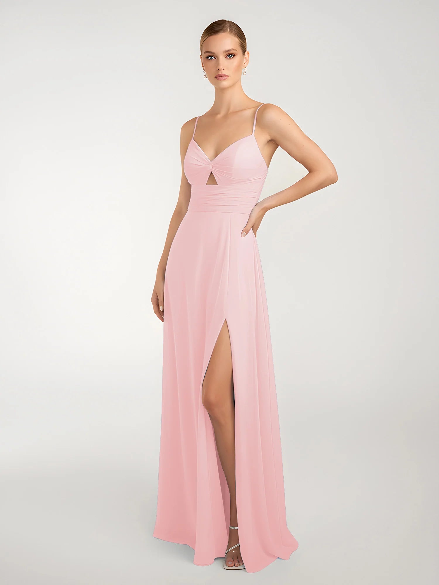 Vestido largo de gasa para damas de honor con escote en V de tirantes finos, nudo delantero, abertura y espalda cruzada
