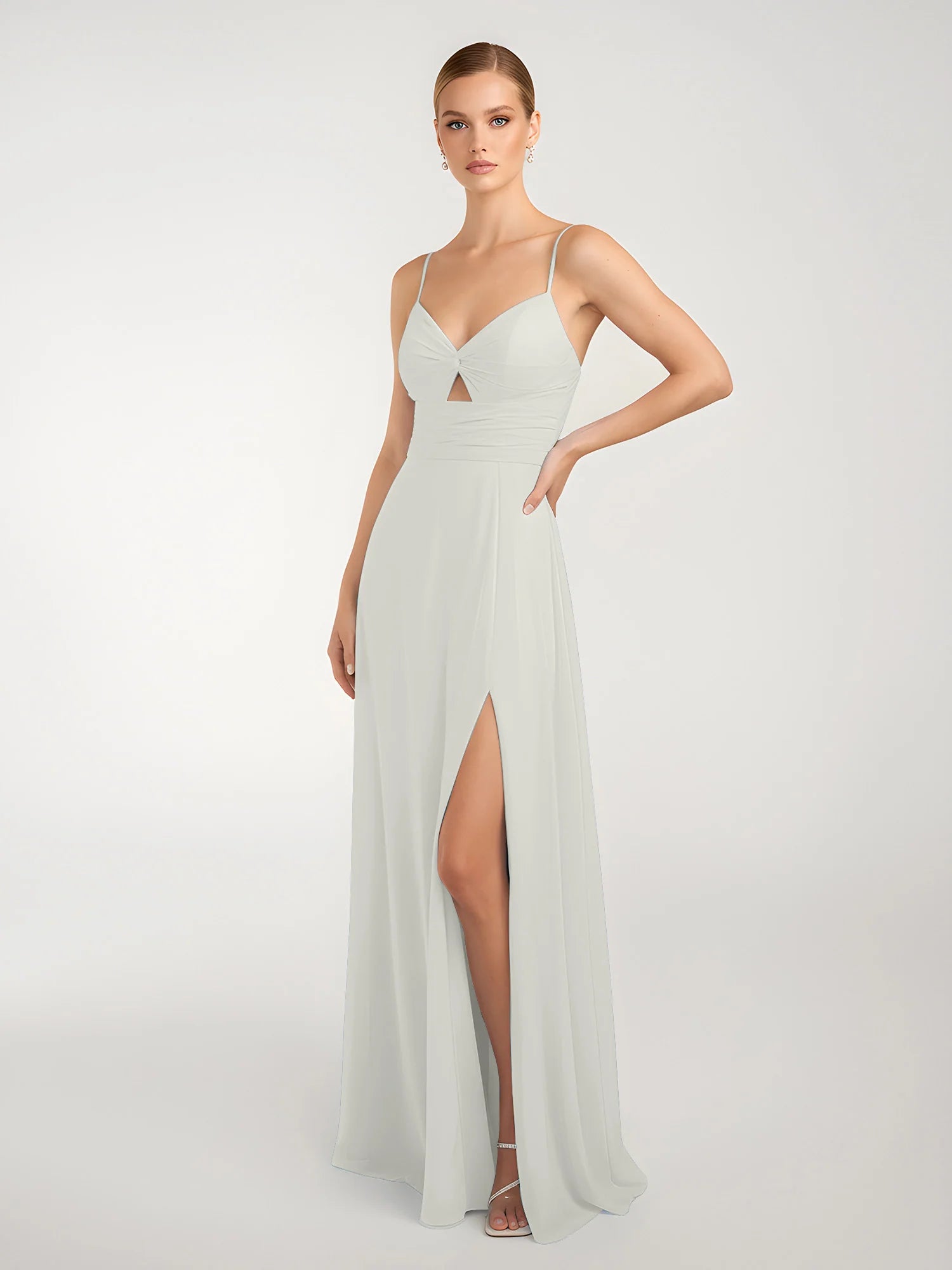 Vestido largo de gasa para damas de honor con escote en V de tirantes finos, nudo delantero, abertura y espalda cruzada