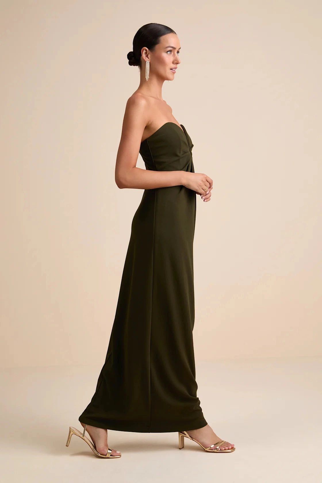 Solid Black Column Strapless Deep V Open Back Maxi Homecoming Gown Vedress