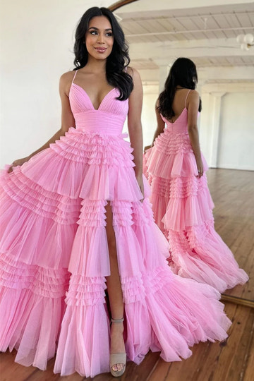 Glamoroso vestido de tul corte A con tirantes finos, volantes escalonados con brillo para fiesta de graduación