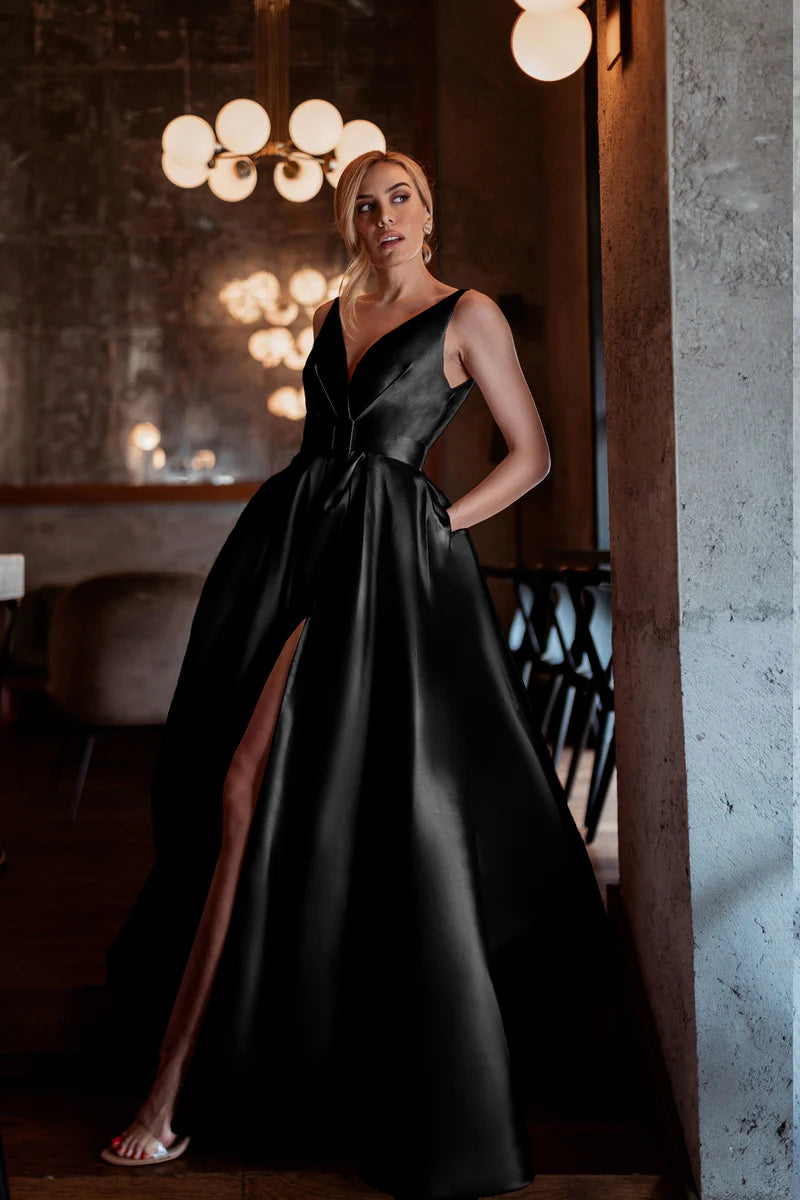 Vestido de noche formal elegante de satén con cuello en V, cinturón, abertura alta y corte en A