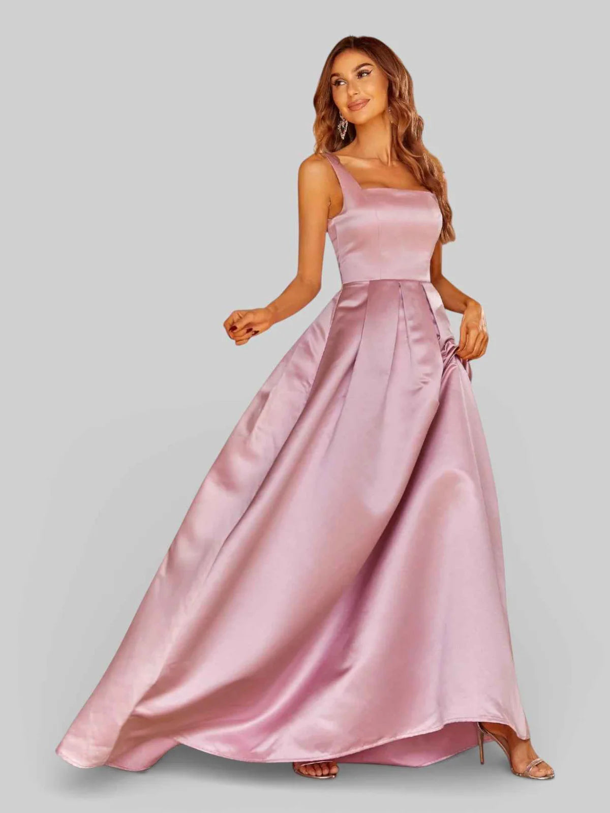 Vestido de fiesta maxi de satén, con escote cuadrado y espalda con cordones, corte en A