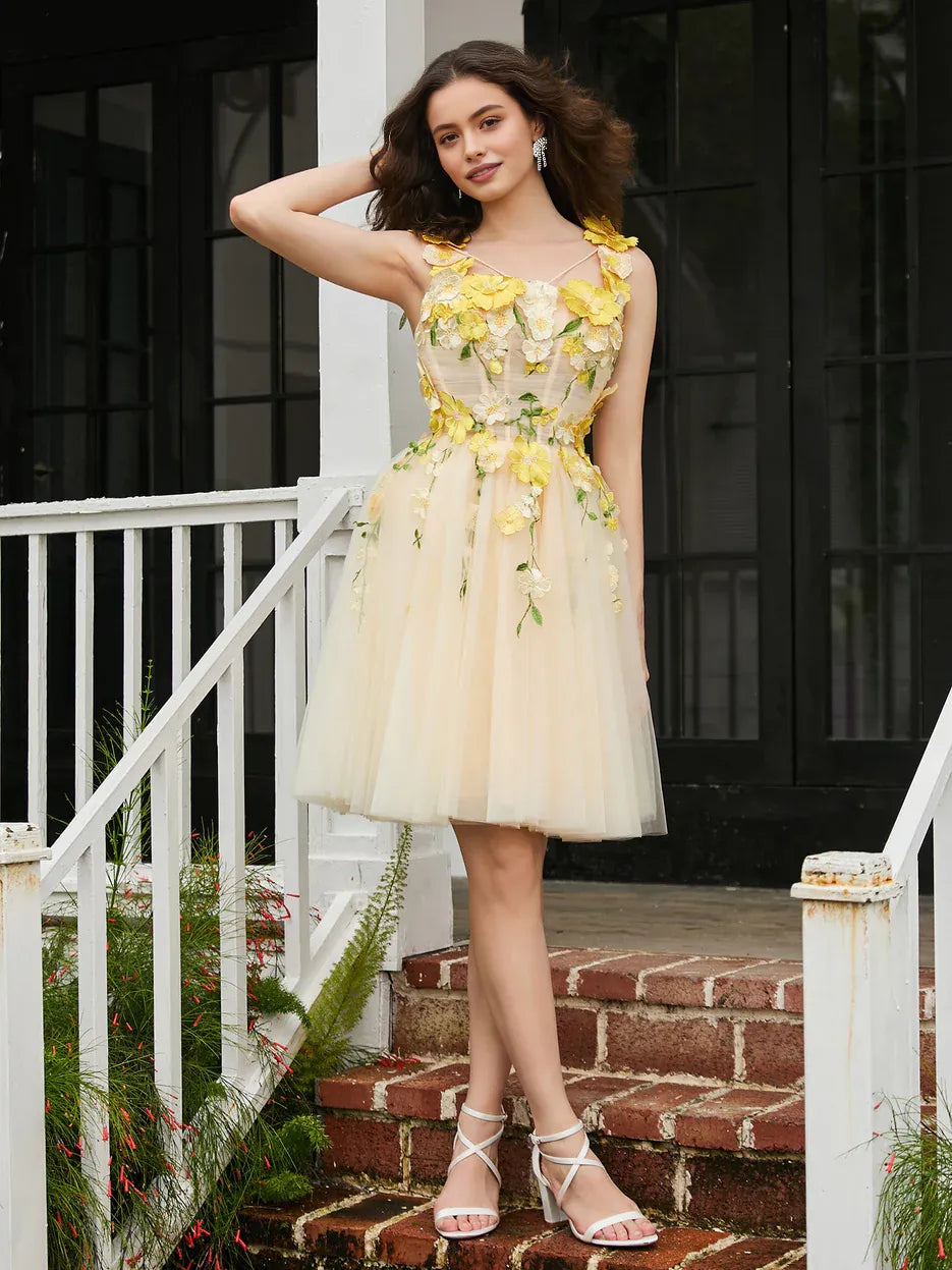Whimsical A-Line Square Neck Sleeveless Floral Applique Short Lace-Up Homecoming Dress
