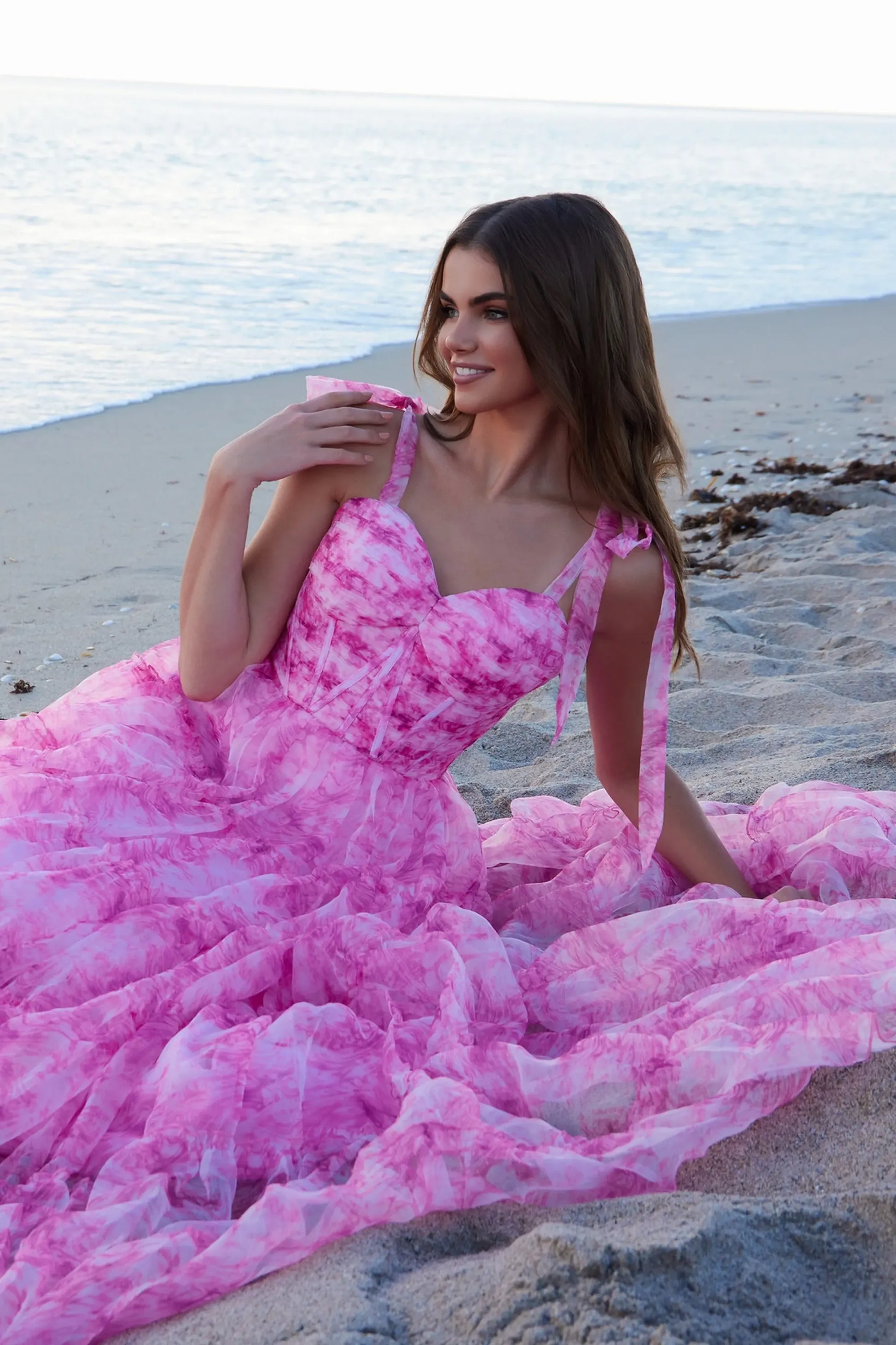 Whimsical A-Line Sweetheart Sleeveless Tulle Floor-Length Tiered Bow Evening Dress