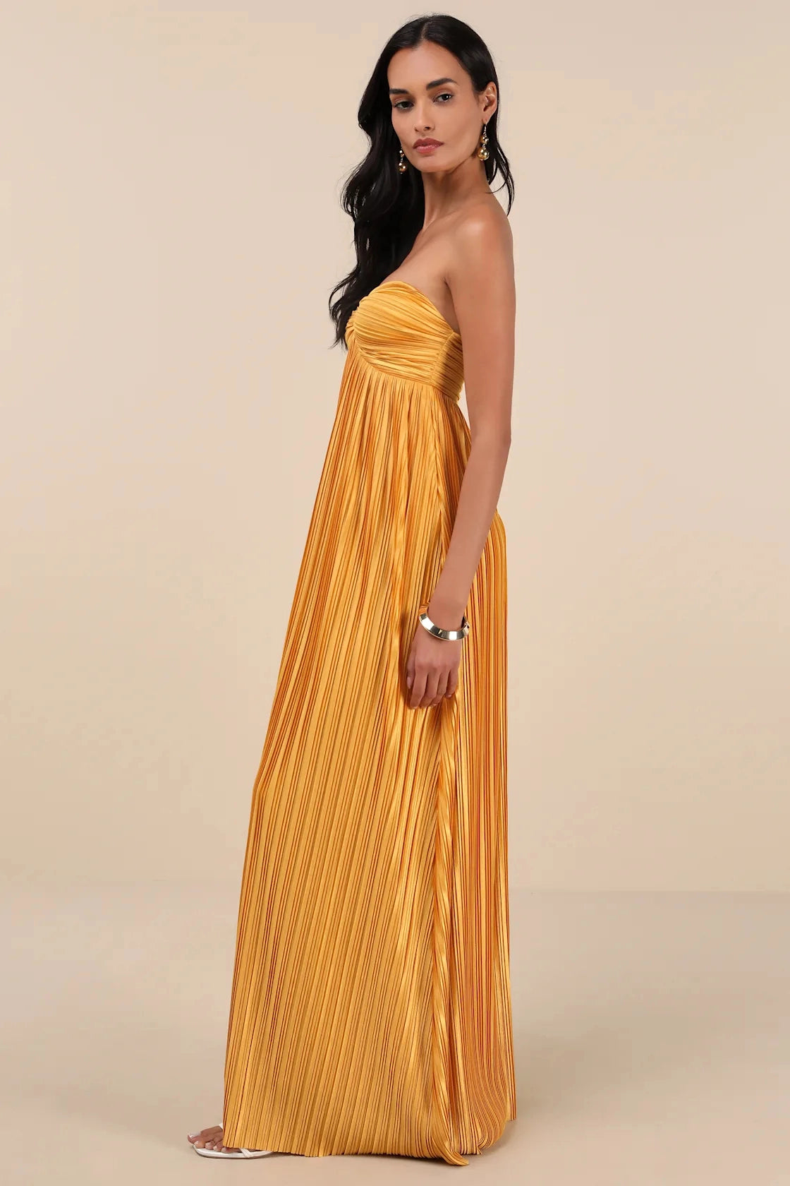 Emerald Green Column Strapless Sweetheart Open Back Maxi Bridesmaid Gown Vedress