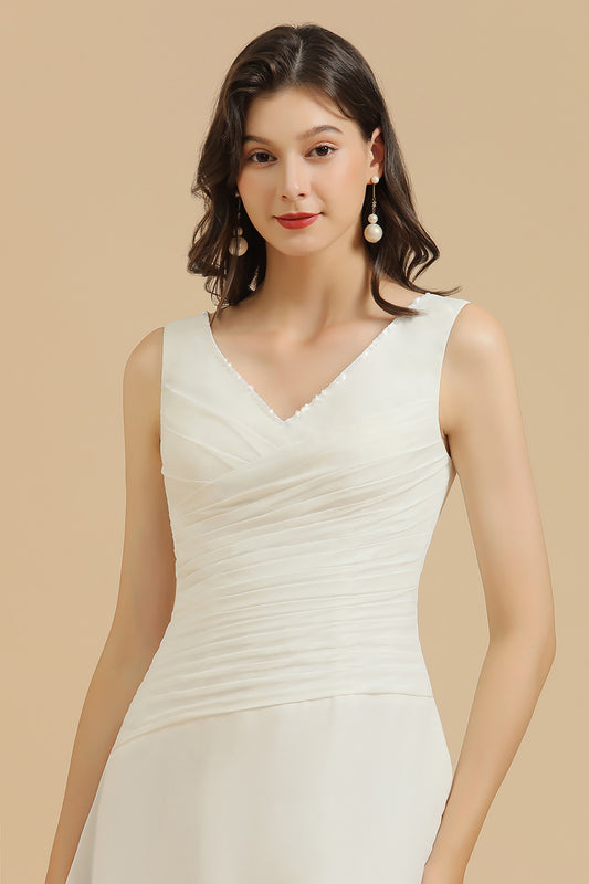 Classic Short A-line V-Neck Sleeveless Knee Length Chiffon Bridesmaid Dresses Wedding Gown With Ruched