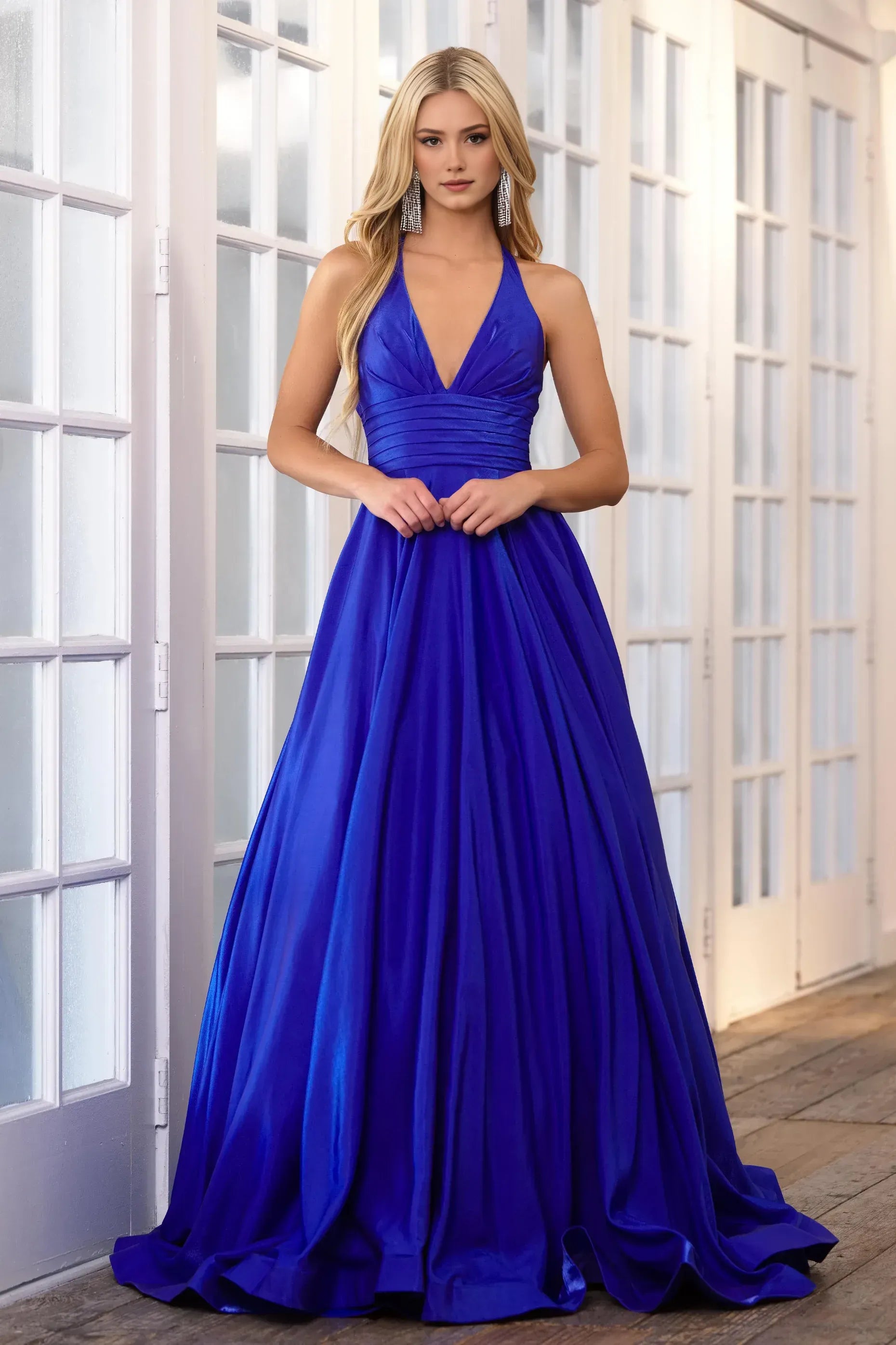 Elegant A-Line Halter Deep V Sleeveless Satin Ruched Open Back Prom Dress Formal Gown