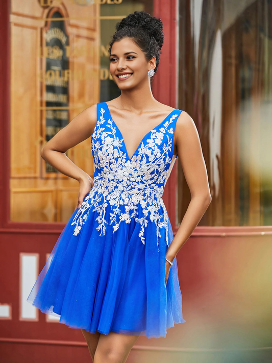 V-Neck White Floral Lace Applique Mini Dress - Satin/Tulle A-Line Homecoming & Cocktail Dress