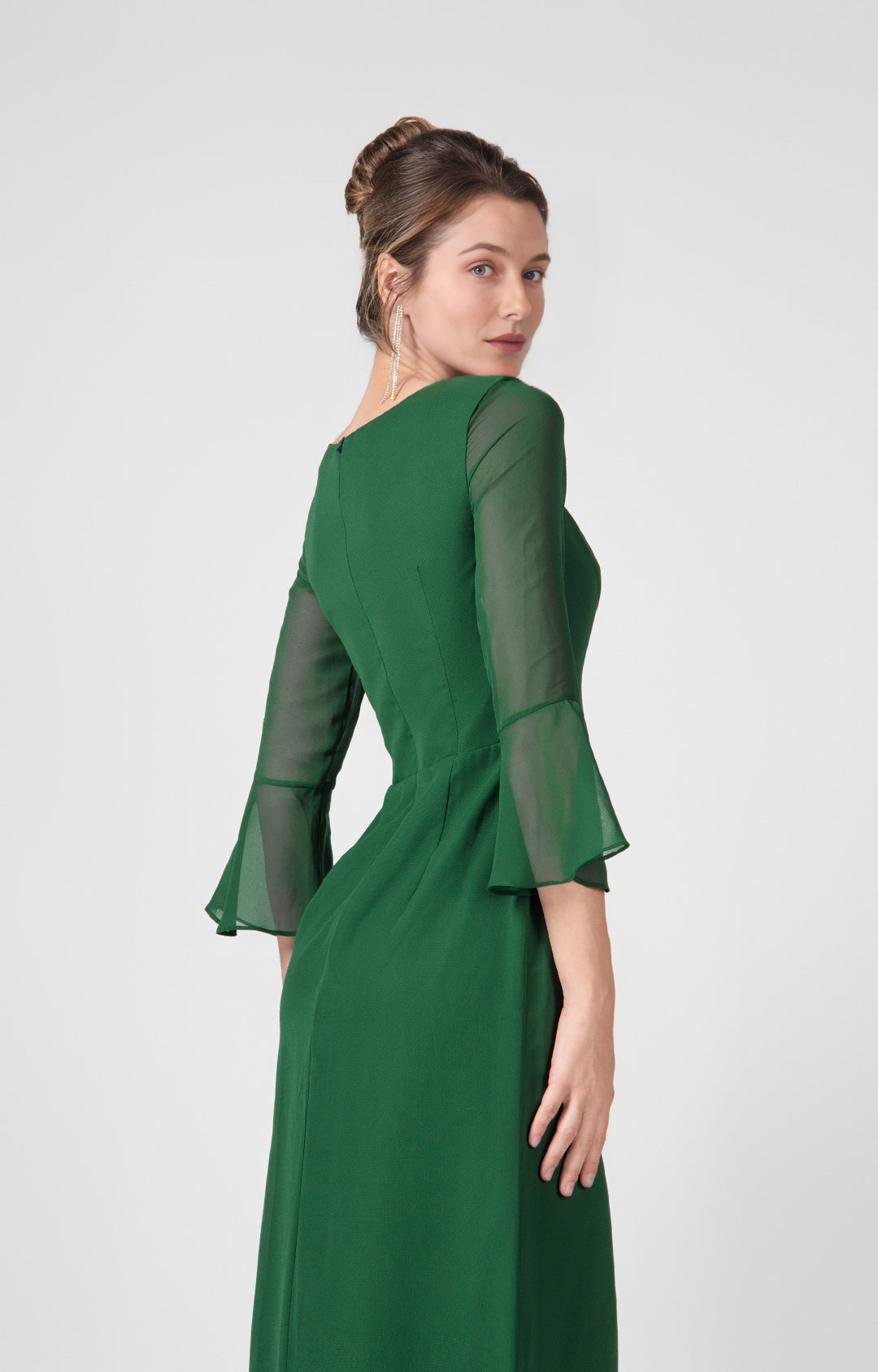 Elegant Sheath Boat Neck Bell Sleeve Open Back Floor-Length Bridesmaid Gown Formal Wedding Guest Dresses