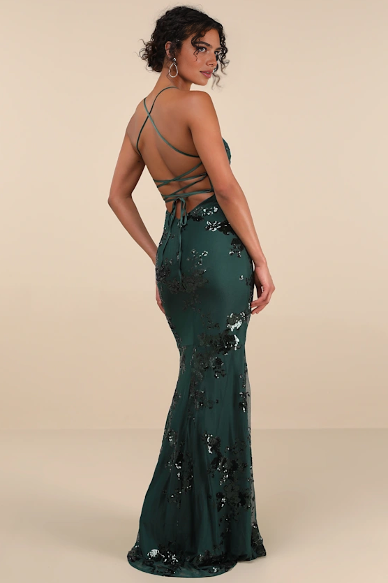 Vestido de Noche Sirena Glamuroso con Tirantes Finos, Espalda Acordonada, Lentejuelas y Tul, Largo hasta el Suelo