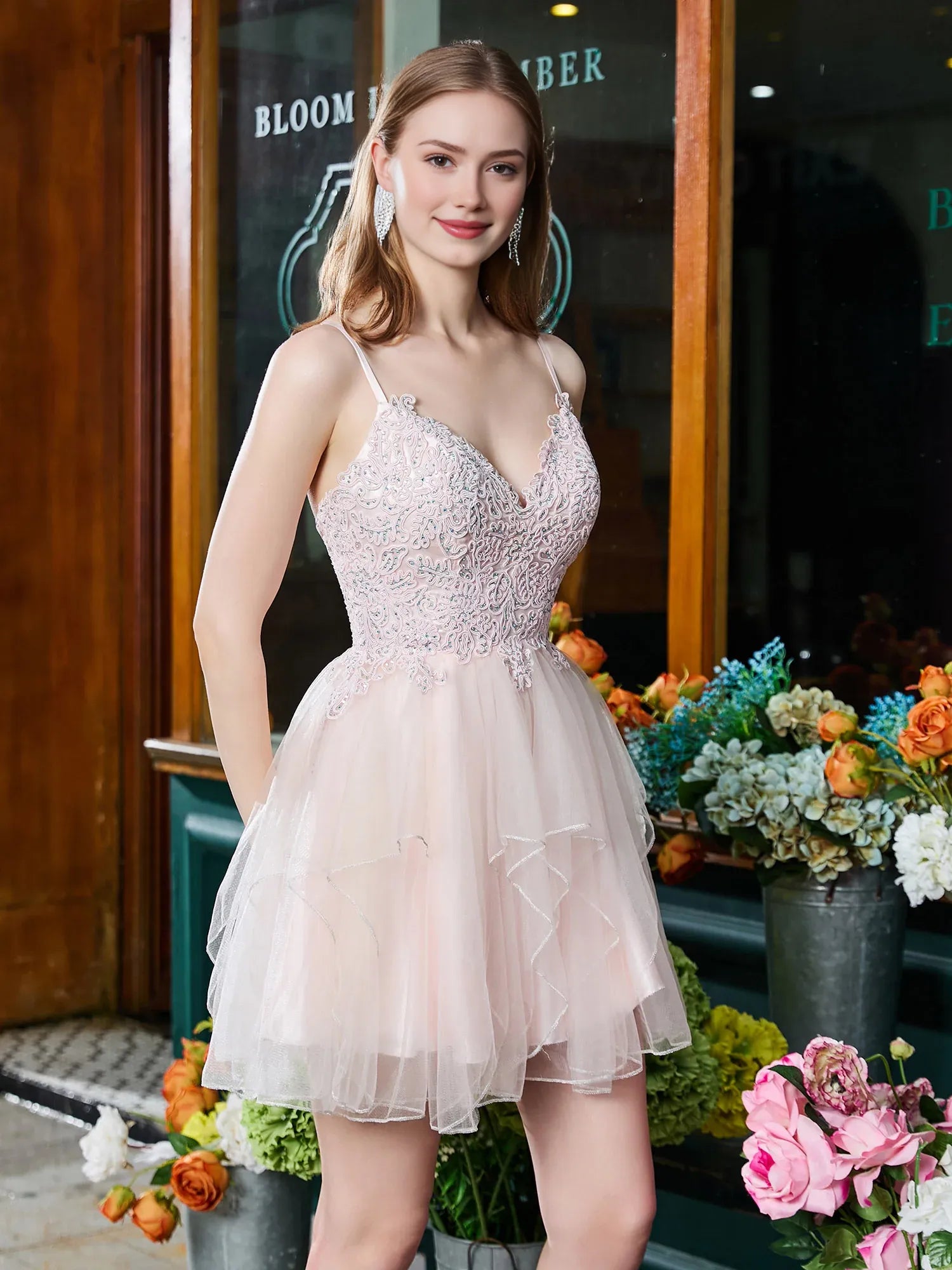 Beaded A-Line V-Neck Spaghetti Strap Applique Pleated Tulle Short Homecoming Dress