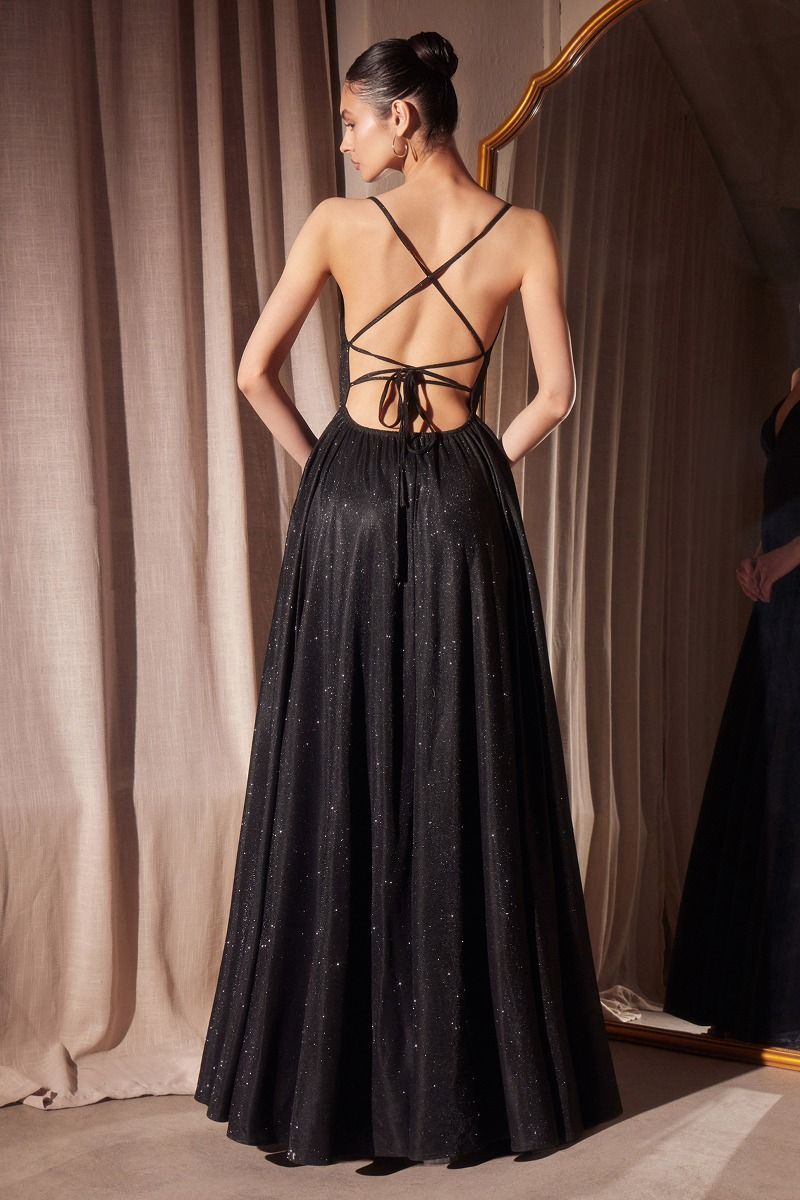 Vestido de noche largo de lentejuelas con escote en V profundo y corte en A - Vestido de fiesta formal con tirantes finos y abertura alta