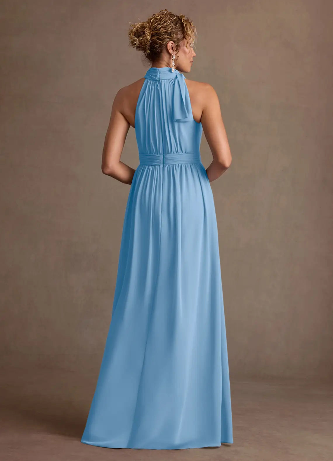 Sophisticated A-line Halter-neck Sleeveless Chiffon Floor-length Ruched-bodice Bow-neck Evening Gown