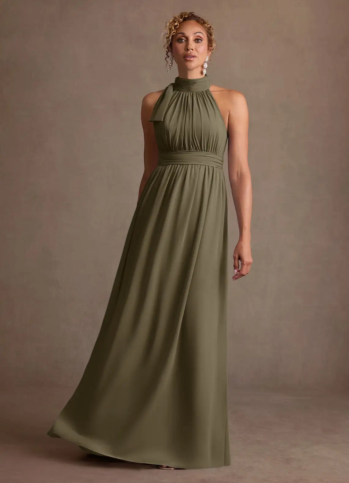 Sophisticated A-line Halter-neck Sleeveless Chiffon Floor-length Ruched-bodice Bow-neck Evening Gown