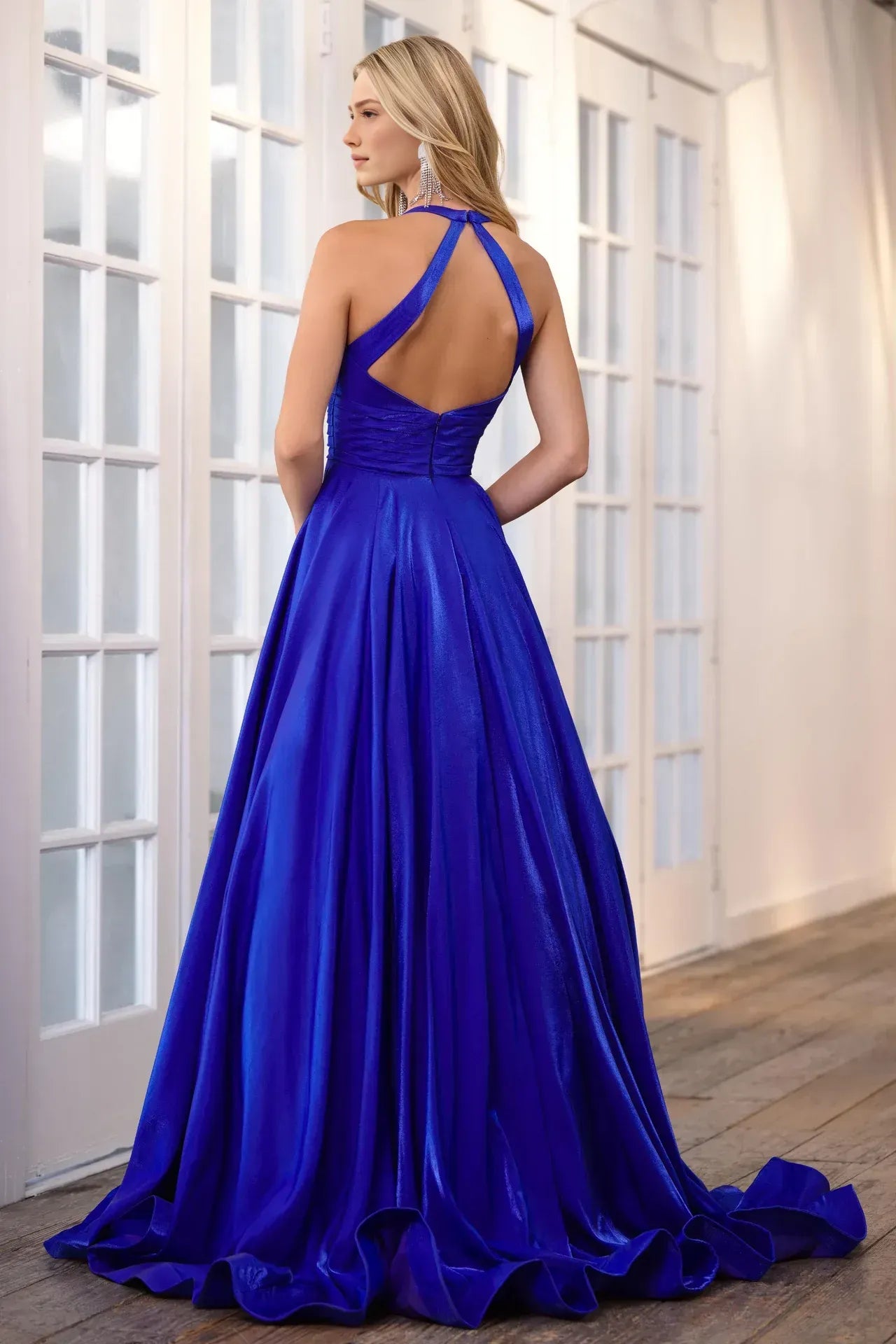 Elegant A-Line Halter Deep V Sleeveless Satin Ruched Open Back Prom Dress Formal Gown