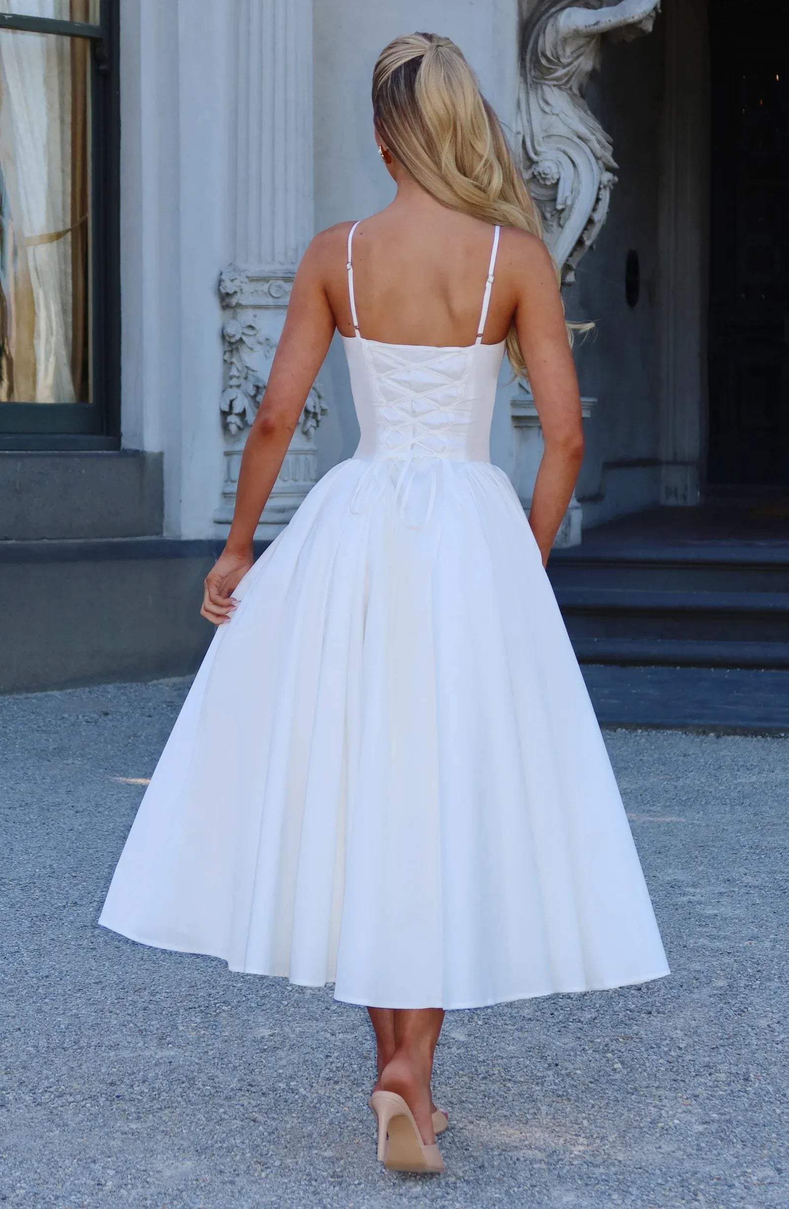 Elegant A-Line Sweetheart Sleeveless Midi Drop-Waist Lace-Up Cocktail Dress