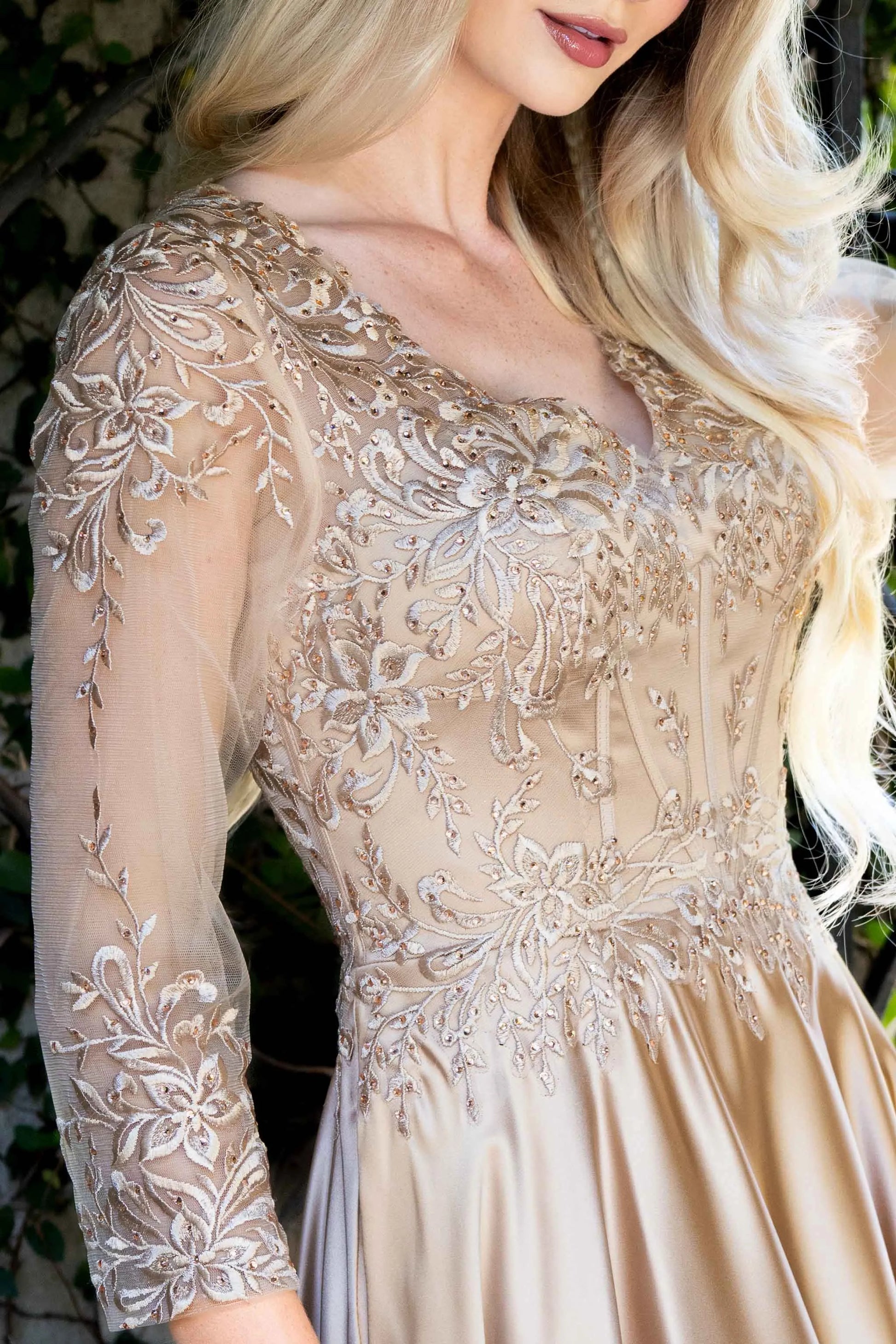 Elegant A-Line V-Neck Three-Quarter Sleeve Embroidered Lace Satin Mother of the Bride Dress Beaded Evening Gown