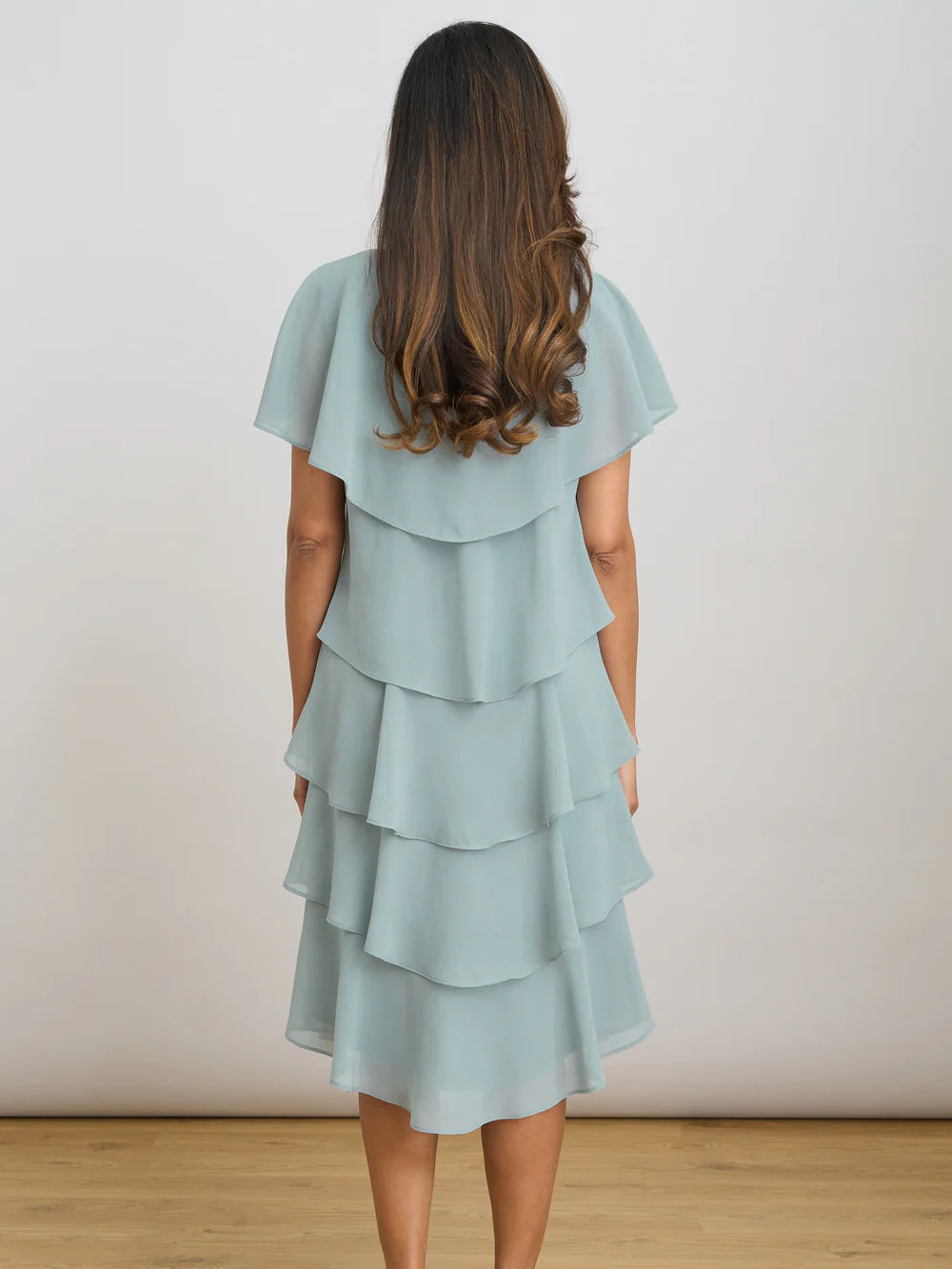 Elegant A-Line V-Neck Tiered Chiffon Knee Length Mother of the Bride Dress