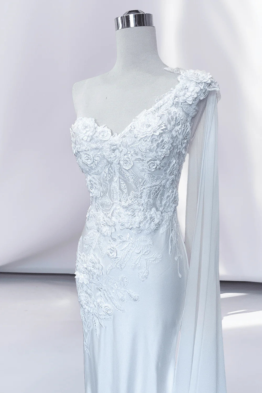 Elegant Mermaid One-Shoulder Cape Sleeve Satin Lace Floor-Length 3D Floral Evening Gown