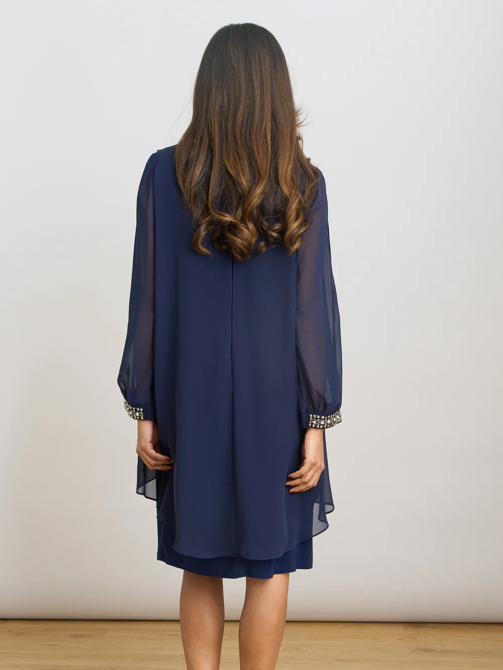 Elegant Round Neck Beaded Chiffon Knee Mother of the Bride Dress Formal Evening Gown