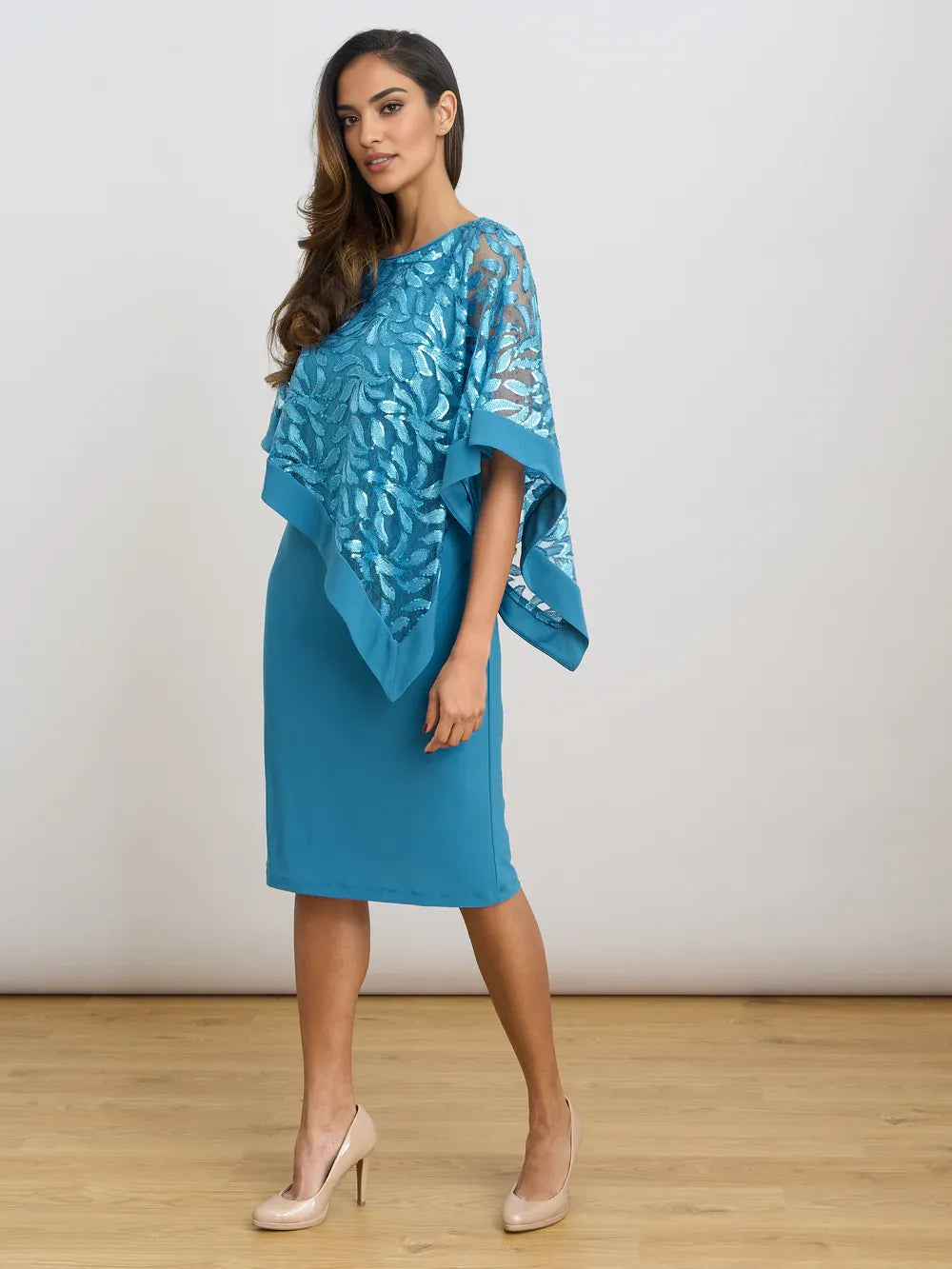 Elegant Round Neck Sequin Cape Knee Length Mother of the Bride Dress