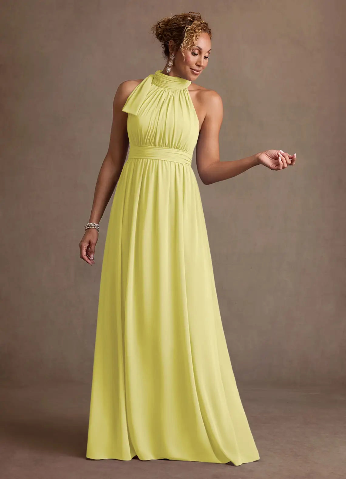 Sophisticated A-line Halter-neck Sleeveless Chiffon Floor-length Ruched-bodice Bow-neck Evening Gown
