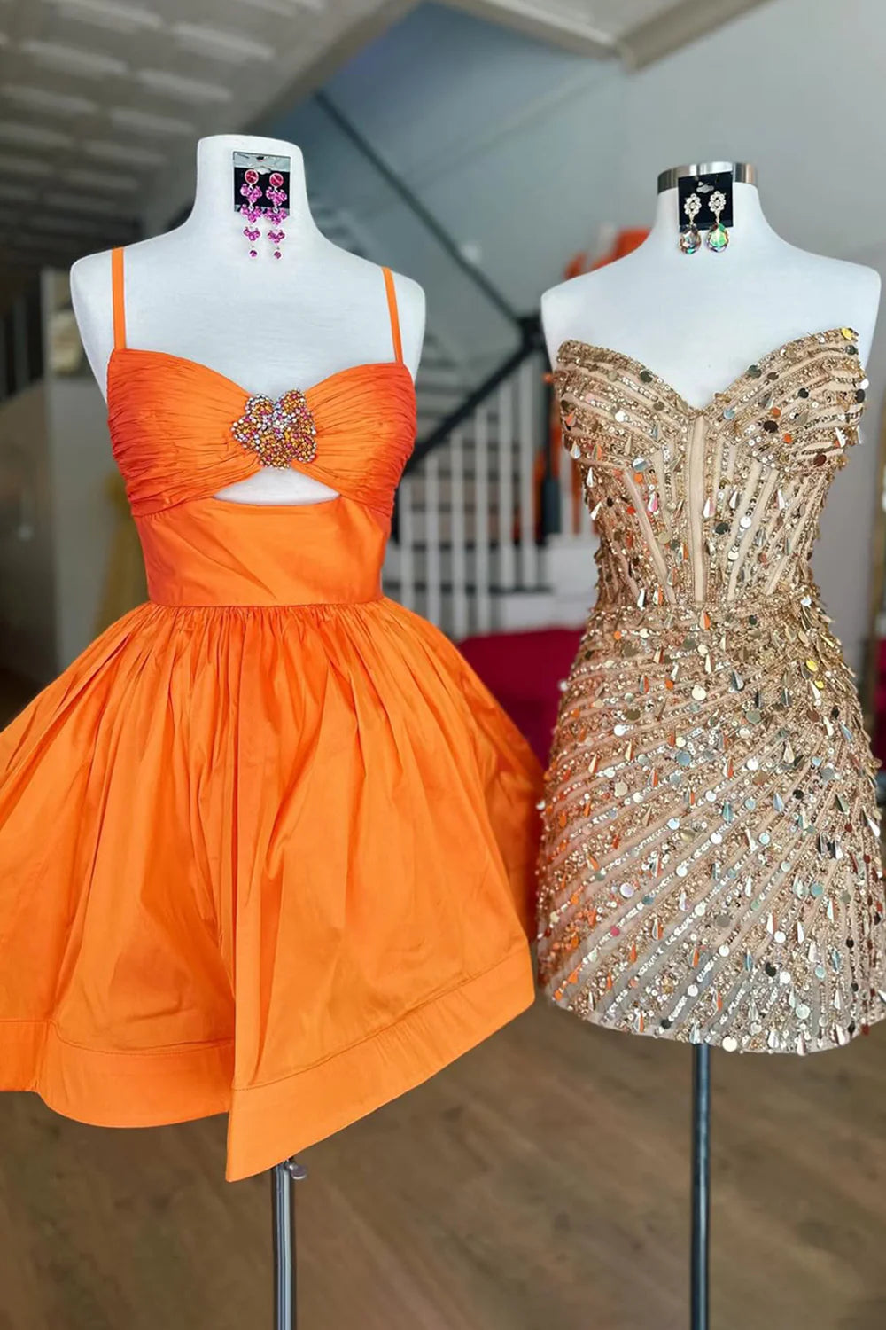 Flared A-Line Sweetheart Spaghetti-Strap Satin Short Cutout Rhinestone Homecoming Dress