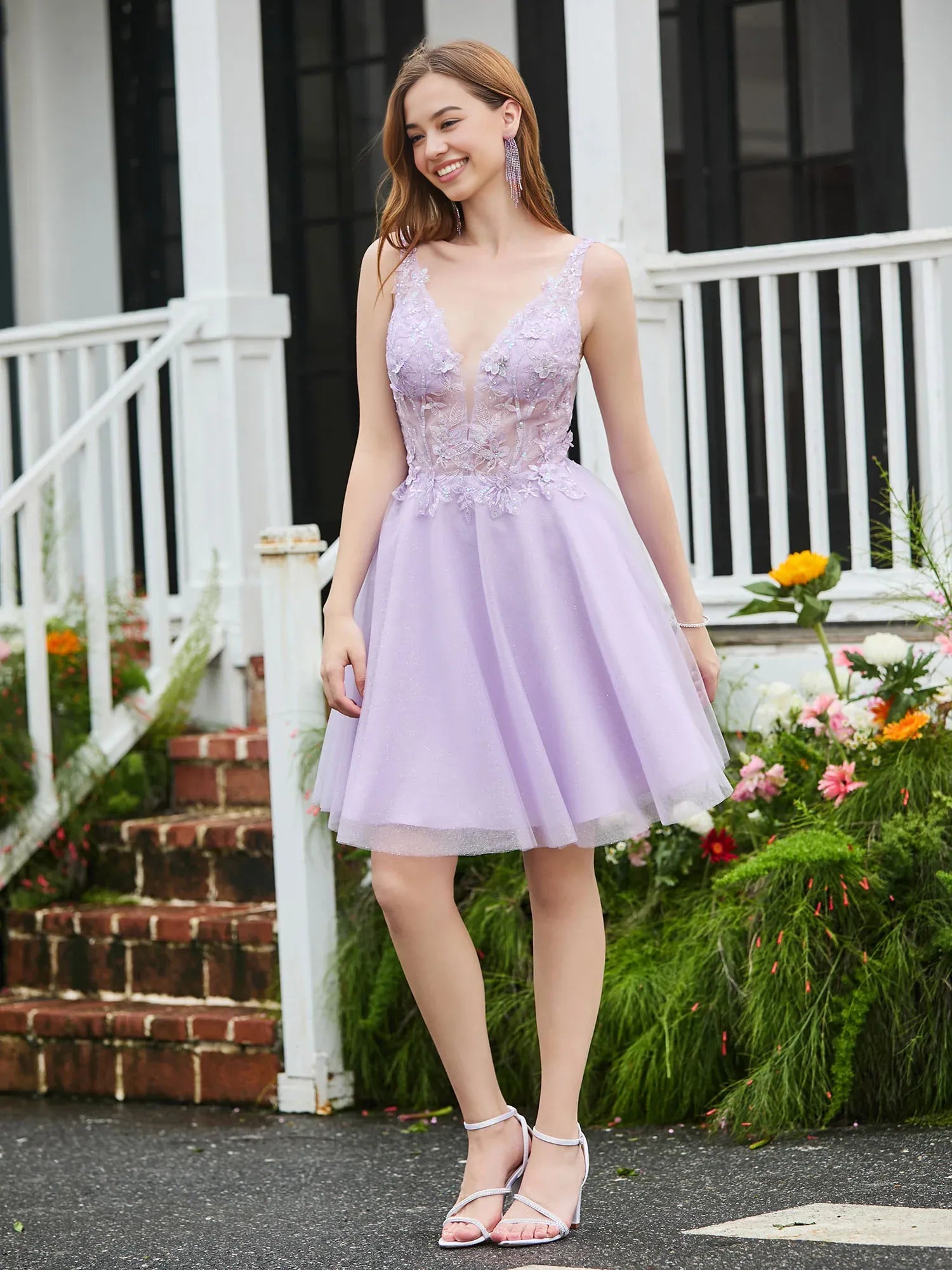 Floral Applique A-line Deep V-neck Sleeveless Glitter Tulle Knee-length Open Back Homecoming Dress