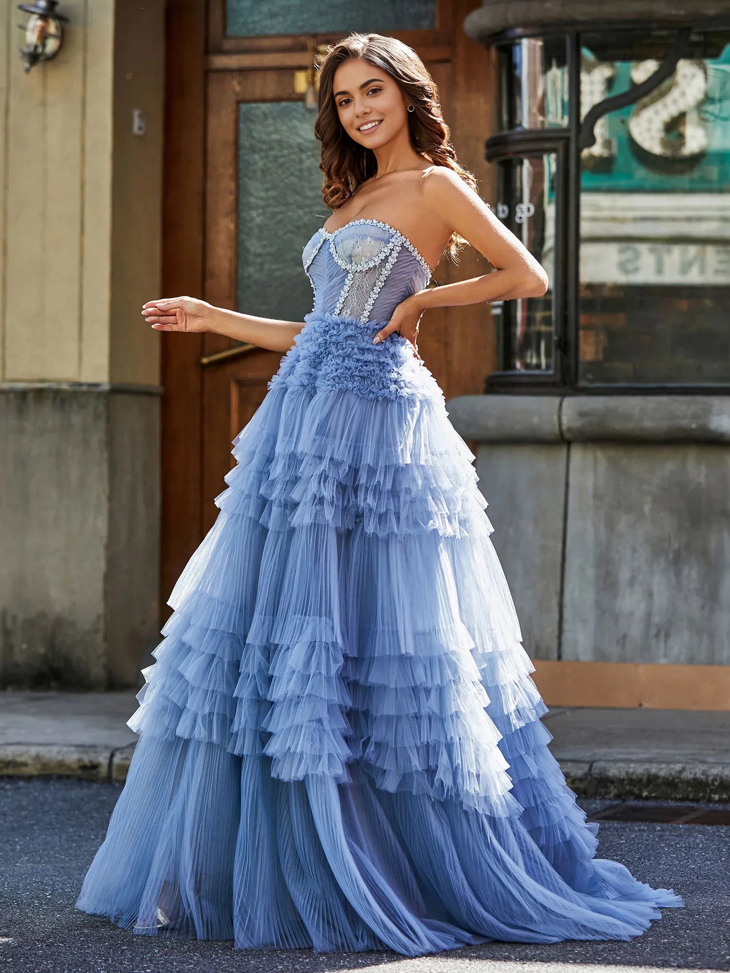 Glamorous Ball Gown Sweetheart Strapless Tulle Floor-Length Beaded Tiered Corset Prom Dress