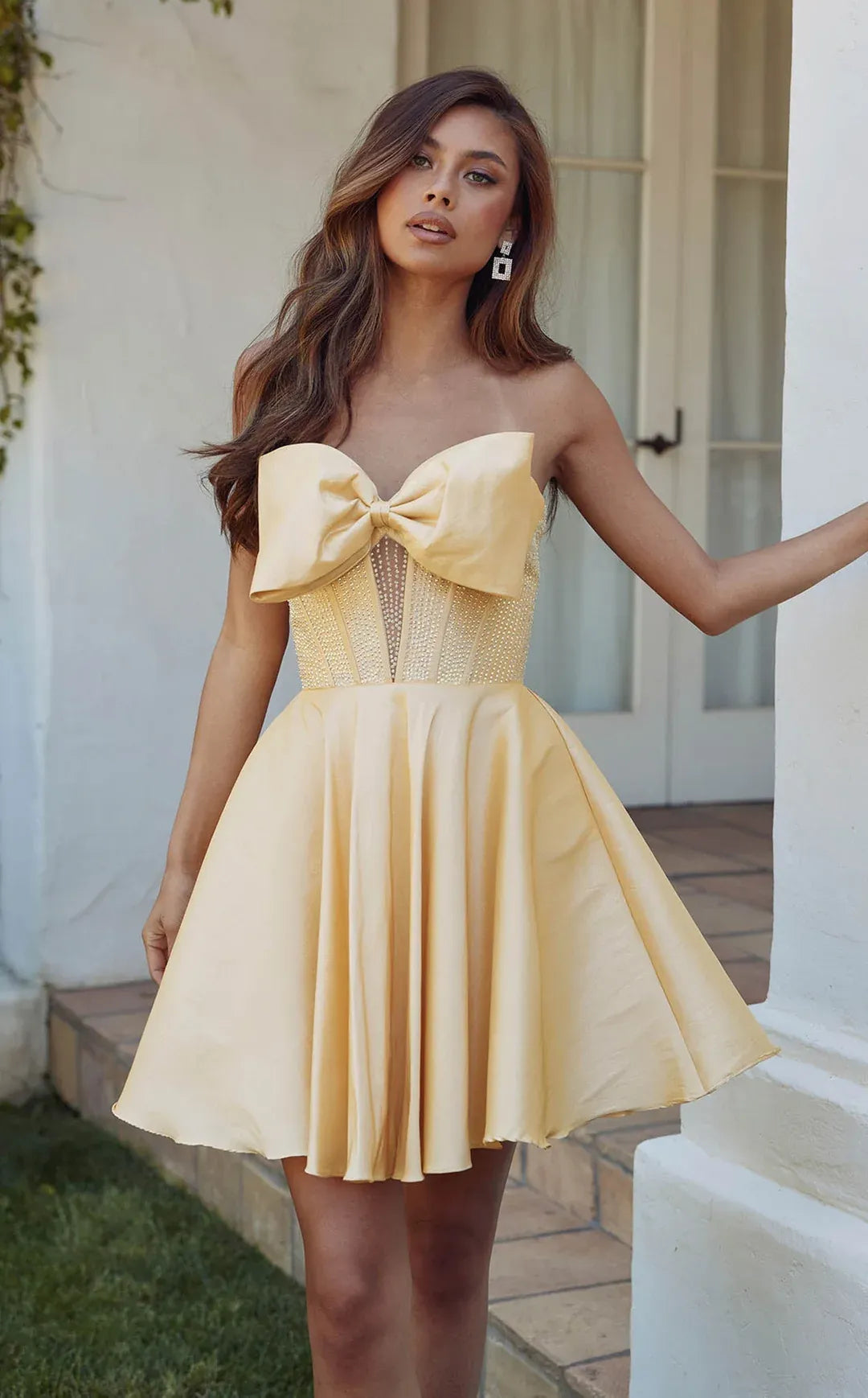 Glamorous Flared Strapless Sleeveless Satin Mini Beaded Corset Big-Bow Homecoming Dress