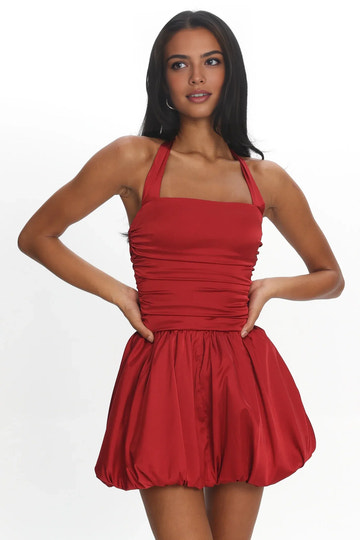 Minivestido de raso con cuello halter, cintura fruncida y dobladillo abullonado para regreso a casa