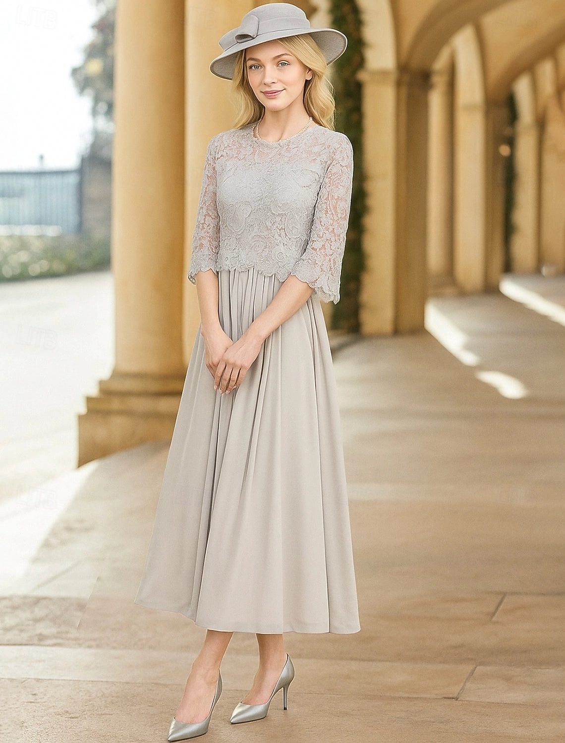 Classic A-Line Round Neck 3/4 Sleeve Tie Back Floor Length Mother Of The Bride Dress