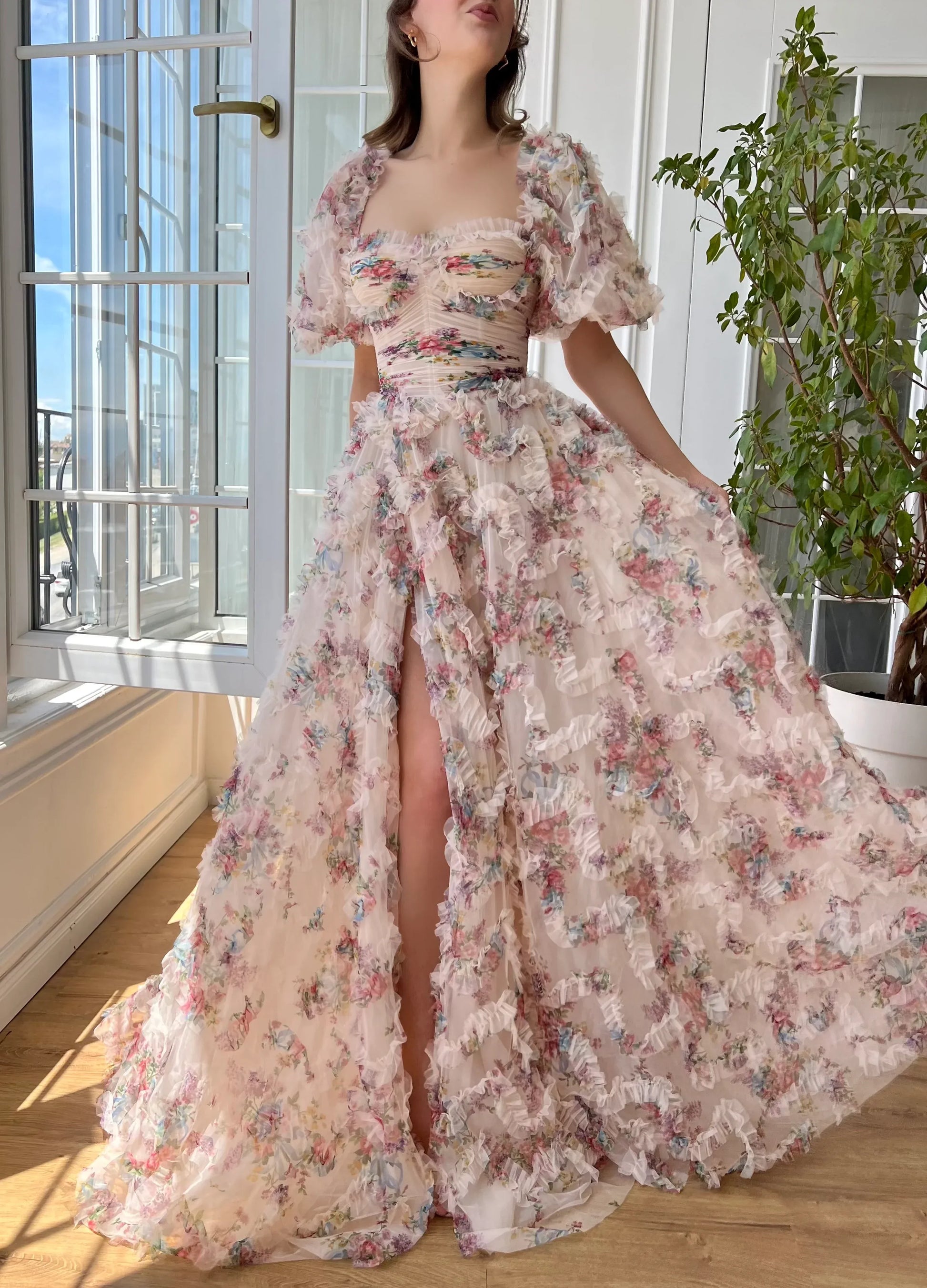 Romantic A-Line Square Neck Puff Sleeve Floral Print Tulle Ruffle Prom Gown