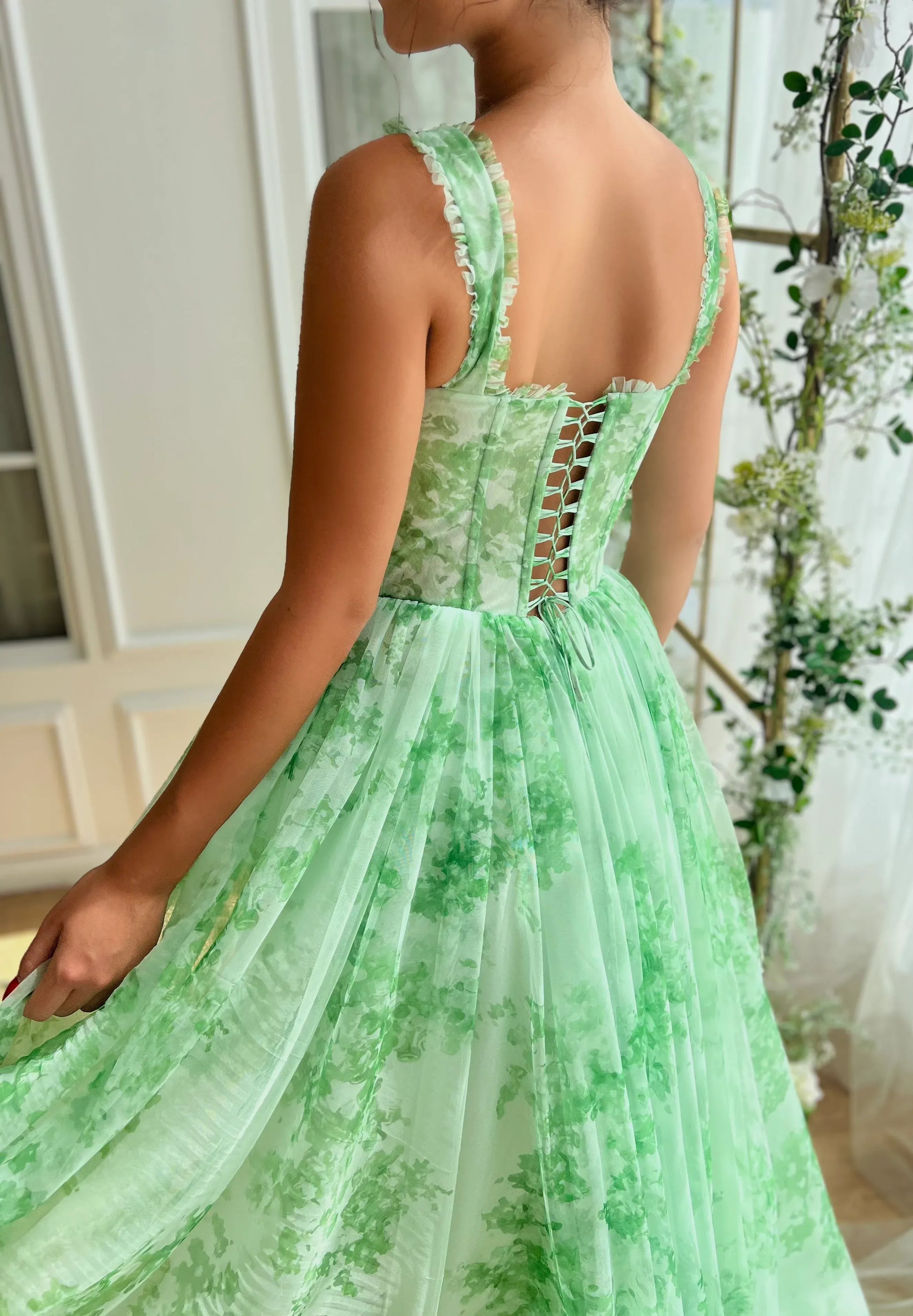 Dreamy A-Line Sweetheart Sleeveless Floral Print Garden Party Tulle Lace-Up Prom Evening Gown