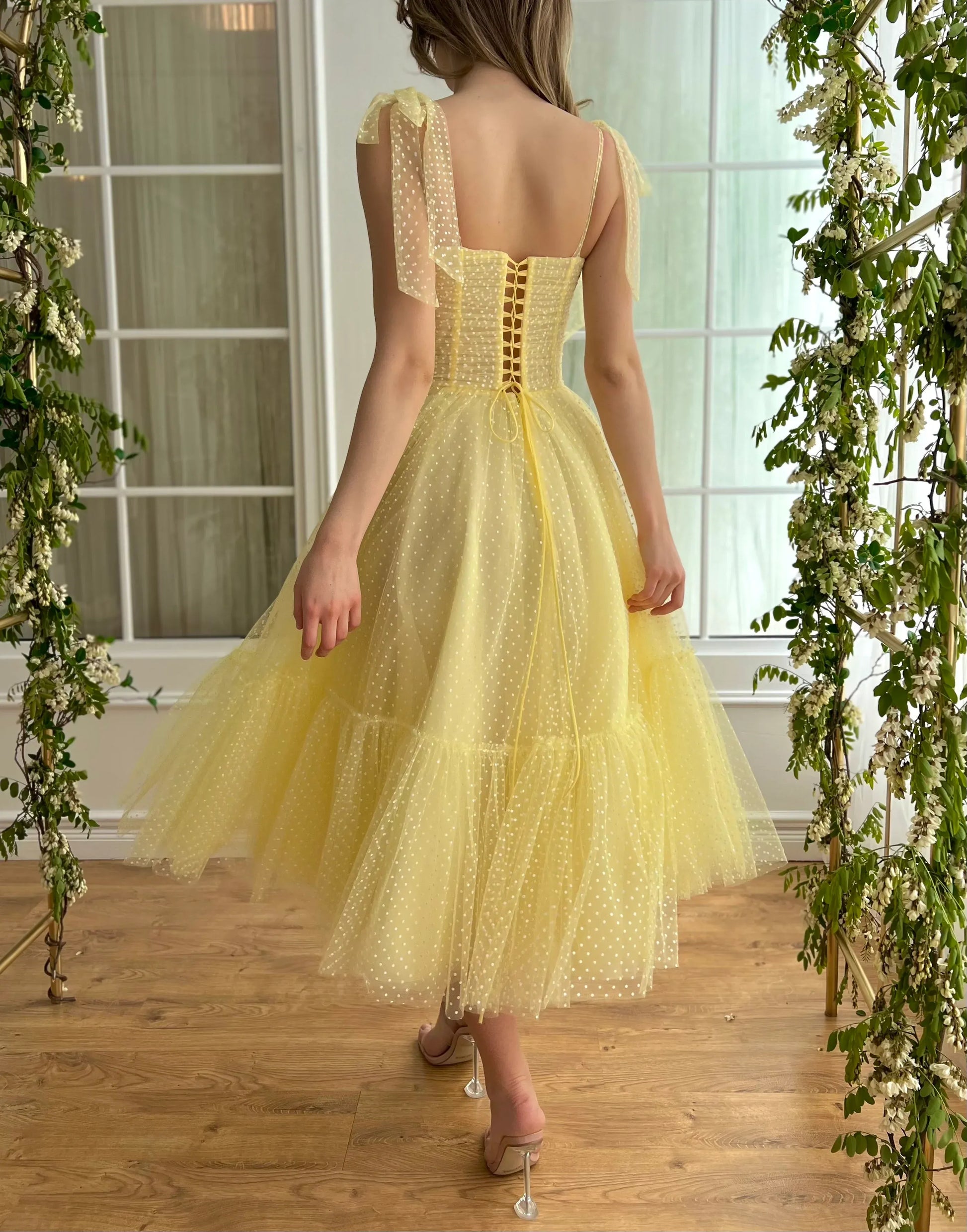 Whimsical A-Line Sweetheart Bow-Strap Dotted Tulle Tea-Length Homecoming Dress